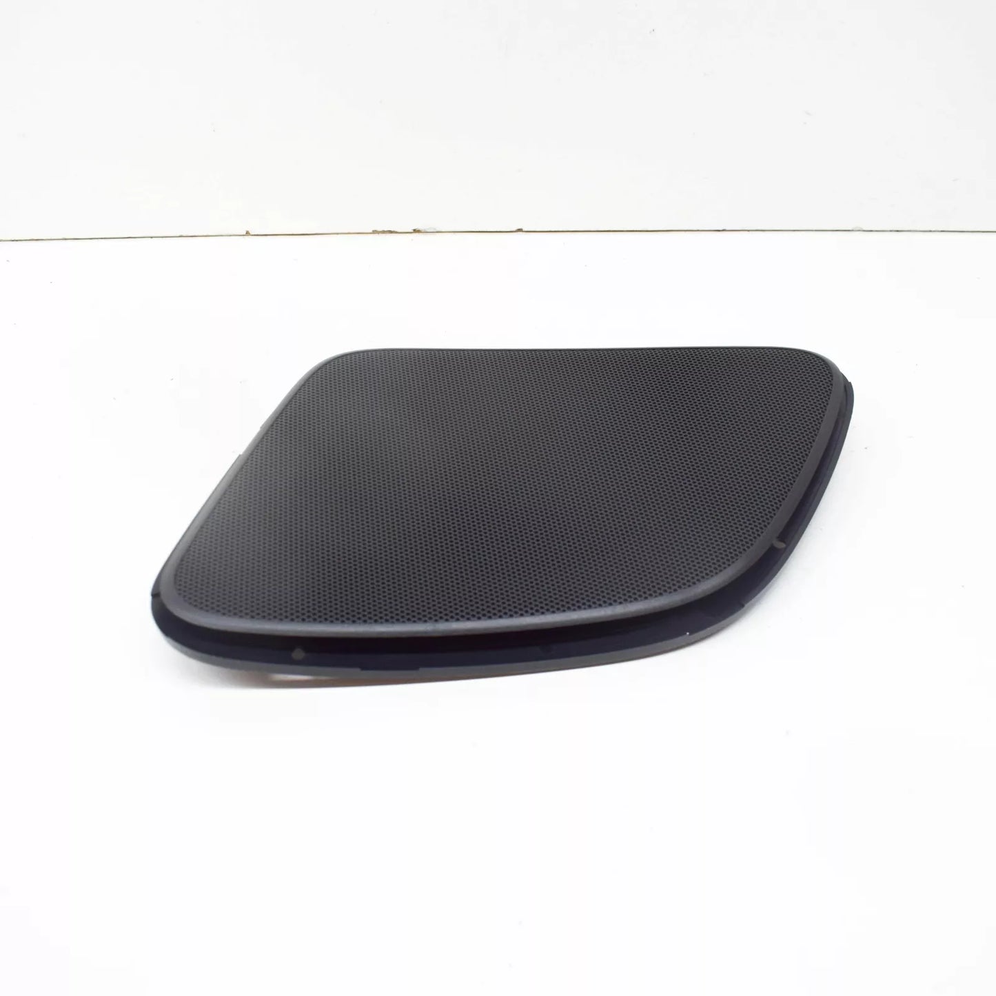 NEW AUDI Q7 4M RIGHT SPEAKER GRILLE COVER TRIM 4M0868150C4PK
