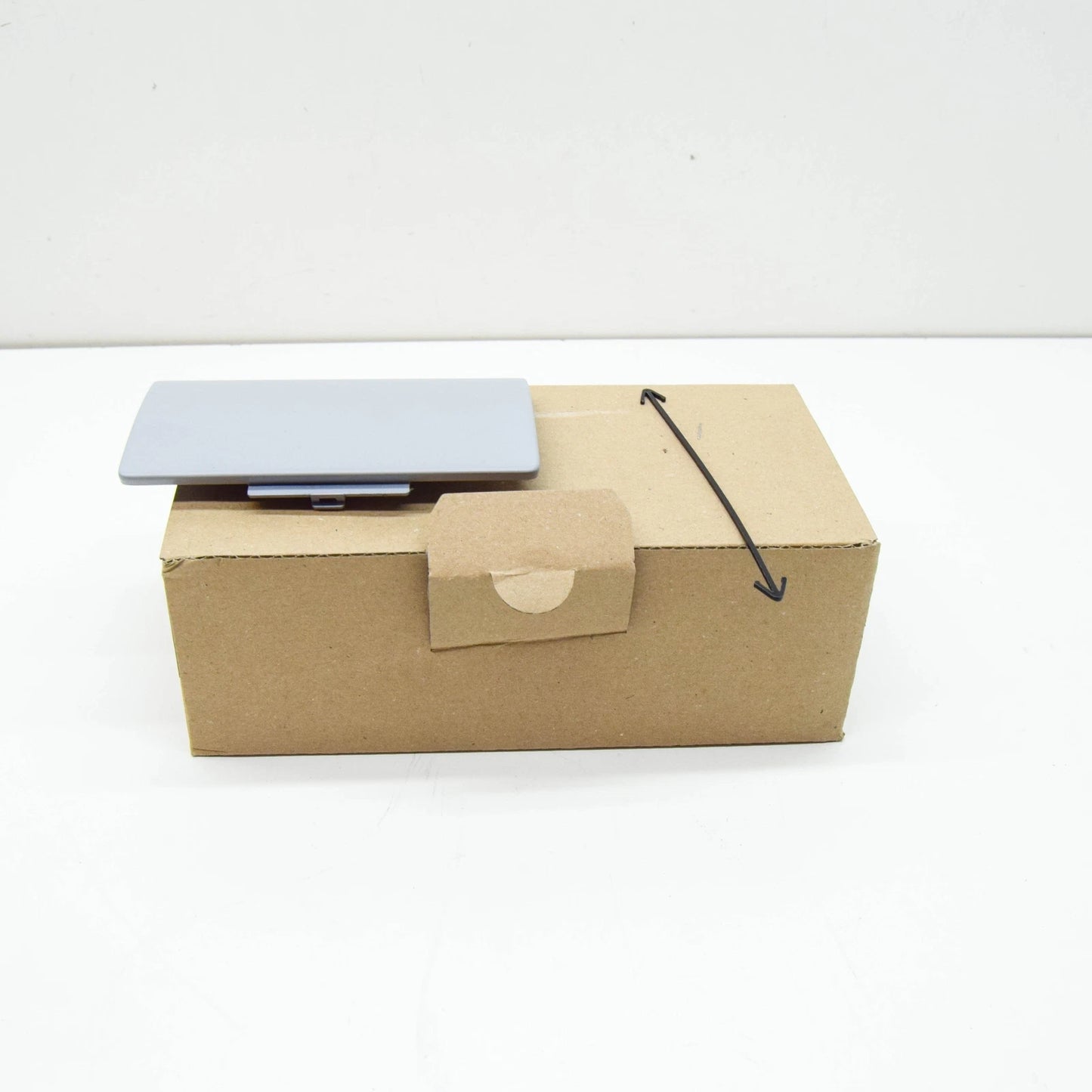 NEW VOLKSWAGEN CC REAR LEFT JACK POINT COVER 3C8853435GRU ORIGINAL