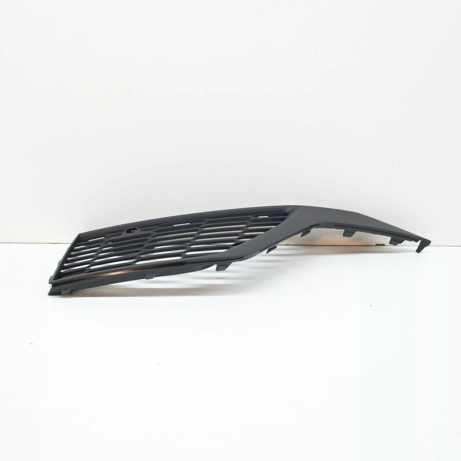 NEW AUDI SQ7 4M FRONT BUMPER LEFT OUTER AIR GRILLE 4M0890681A