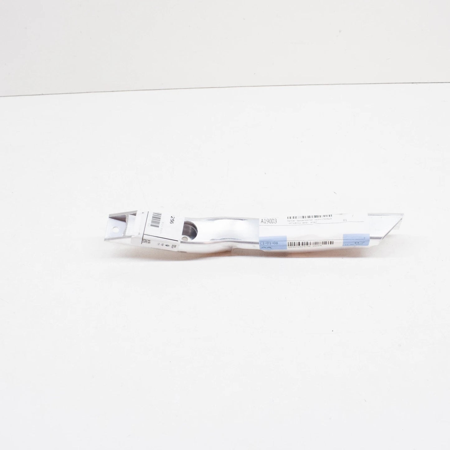 NEW BMW M5 F10 4.4I 412KW FRONT RIGHT RADIATOR BRACKET 17118049256 2012 ORIGINAL