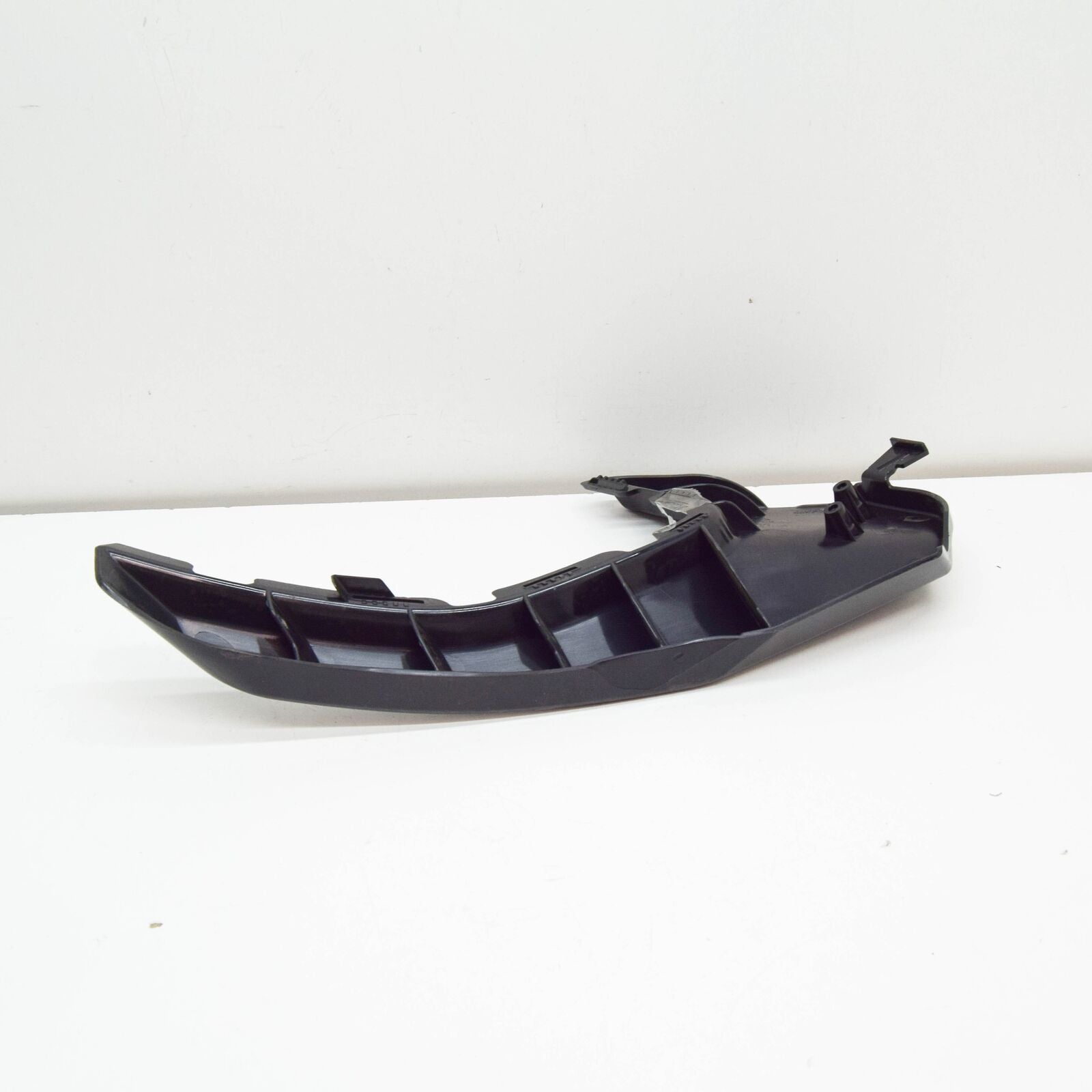 NEW AUDI A6 4A C8 FRONT LEFT BUMPER REINFORCEMENT 4K0807097 ORIGINAL