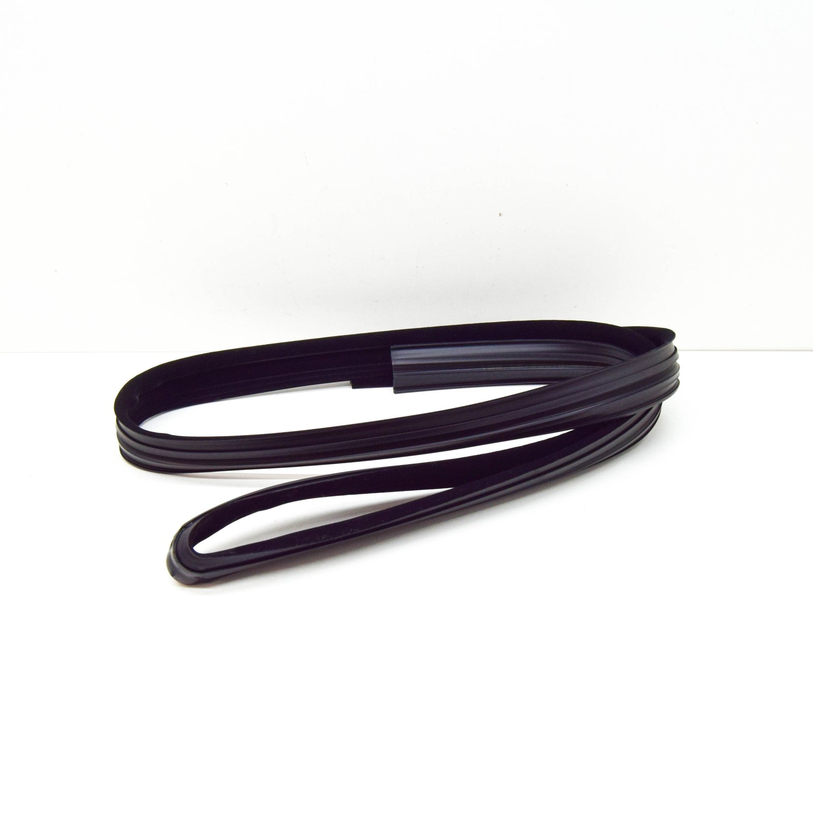 NEW MERCEDES-BENZ E W210 FRONT RIGHT WINDOW GUIDE RAIL A2107251025 ORIGINAL