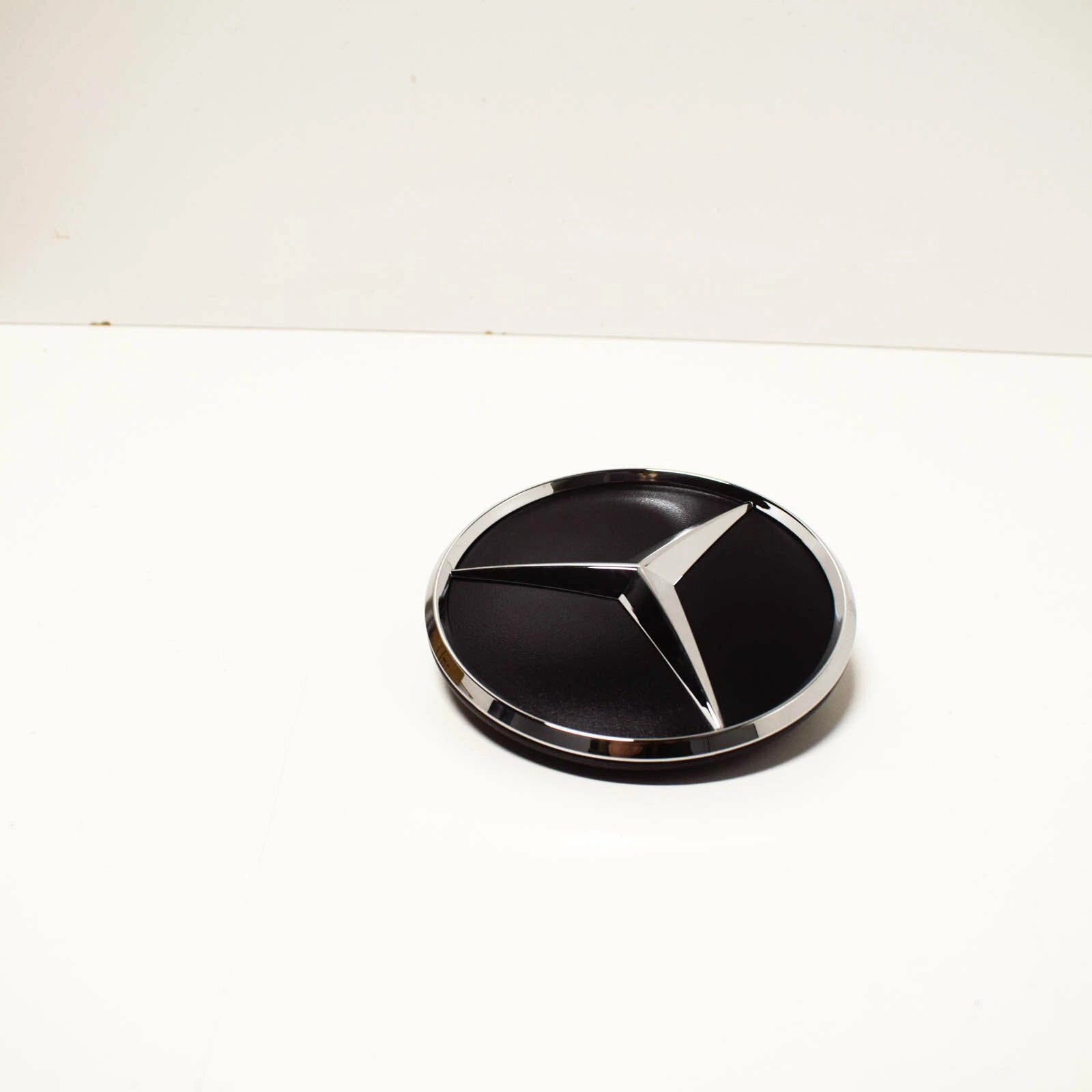 NEW MERCEDES-BENZ SPRINTER REAR DOOR STAR BADGE PARTS A9067580058