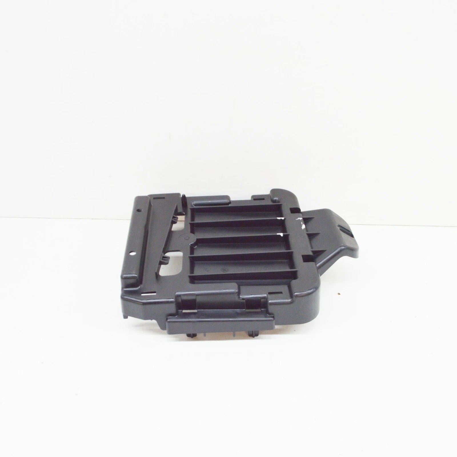 NEW MB SPRINTER 906 ENGINE CONTROL MODULE BRACKET A9075450800 ORIGINAL