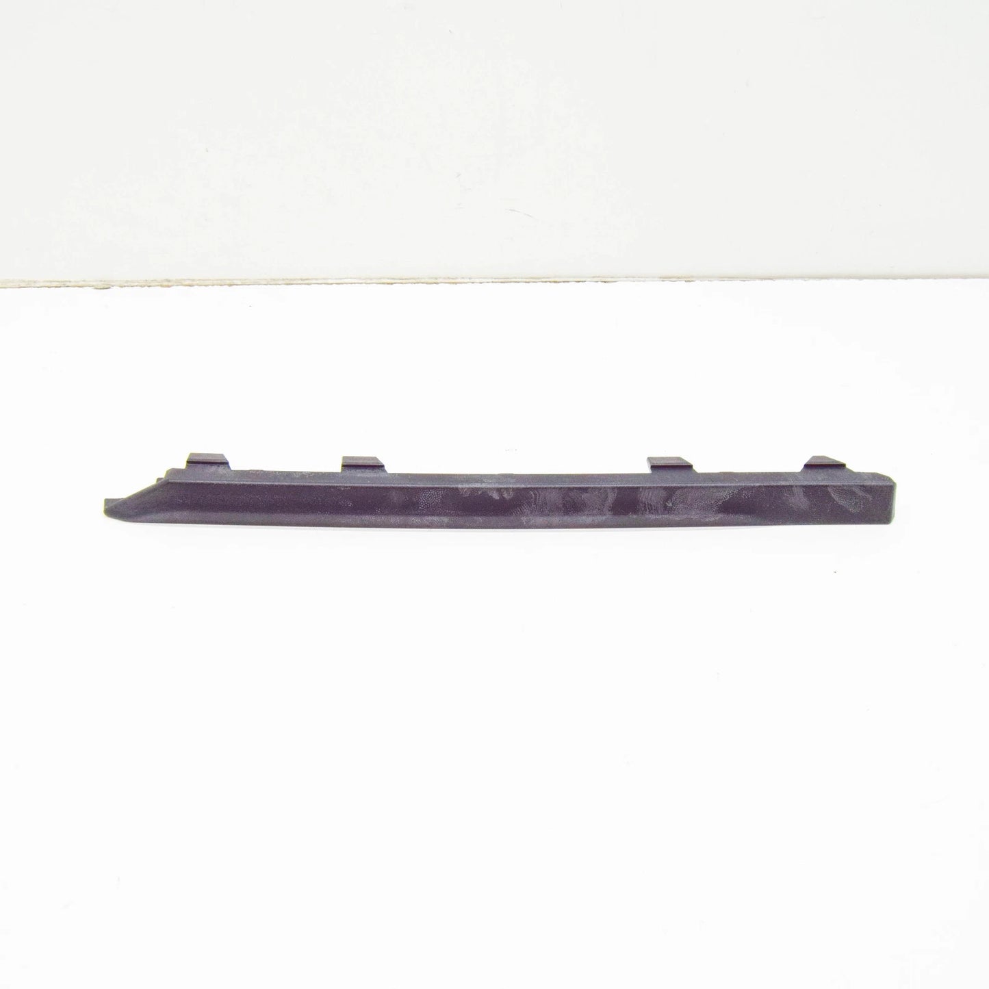 NEW VOLKSWAGEN TERAMONT REAR LEFT BUMPER MOLDING 3CN853841B9B9 ORIGINAL