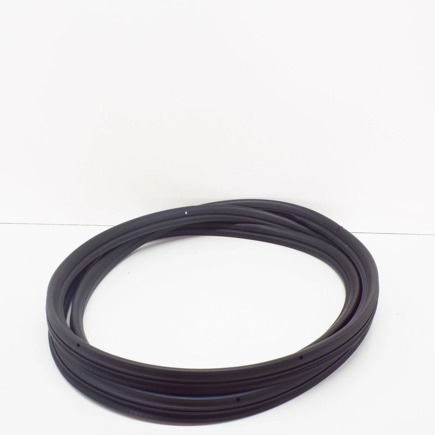 NEW MERCEDES-BENZ VITO W639 RIGHT SLIDING DOOR GASKET A6397330798 ORIGINAL