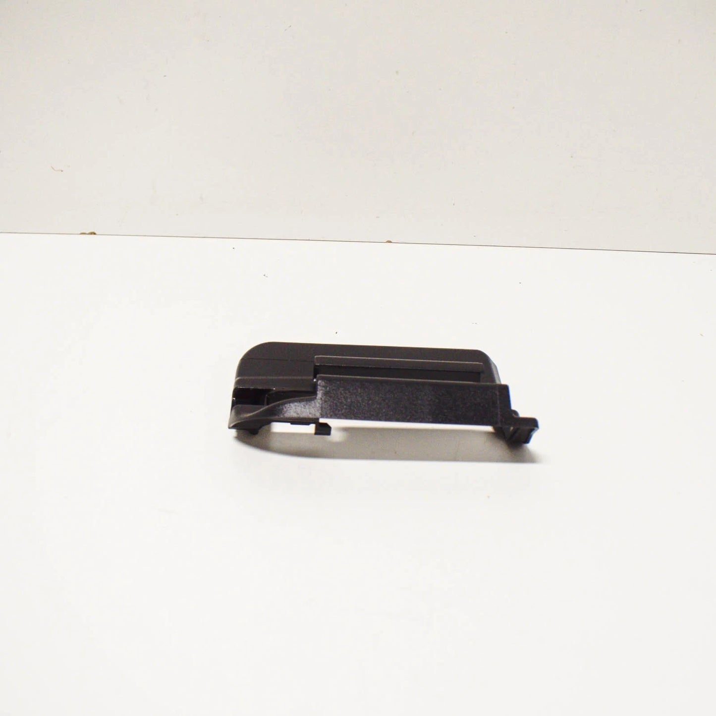 NEW MB S W221 SEAT FRONT RIGHT INSIDE TRACK COVER A22191904209051 ORIGINAL