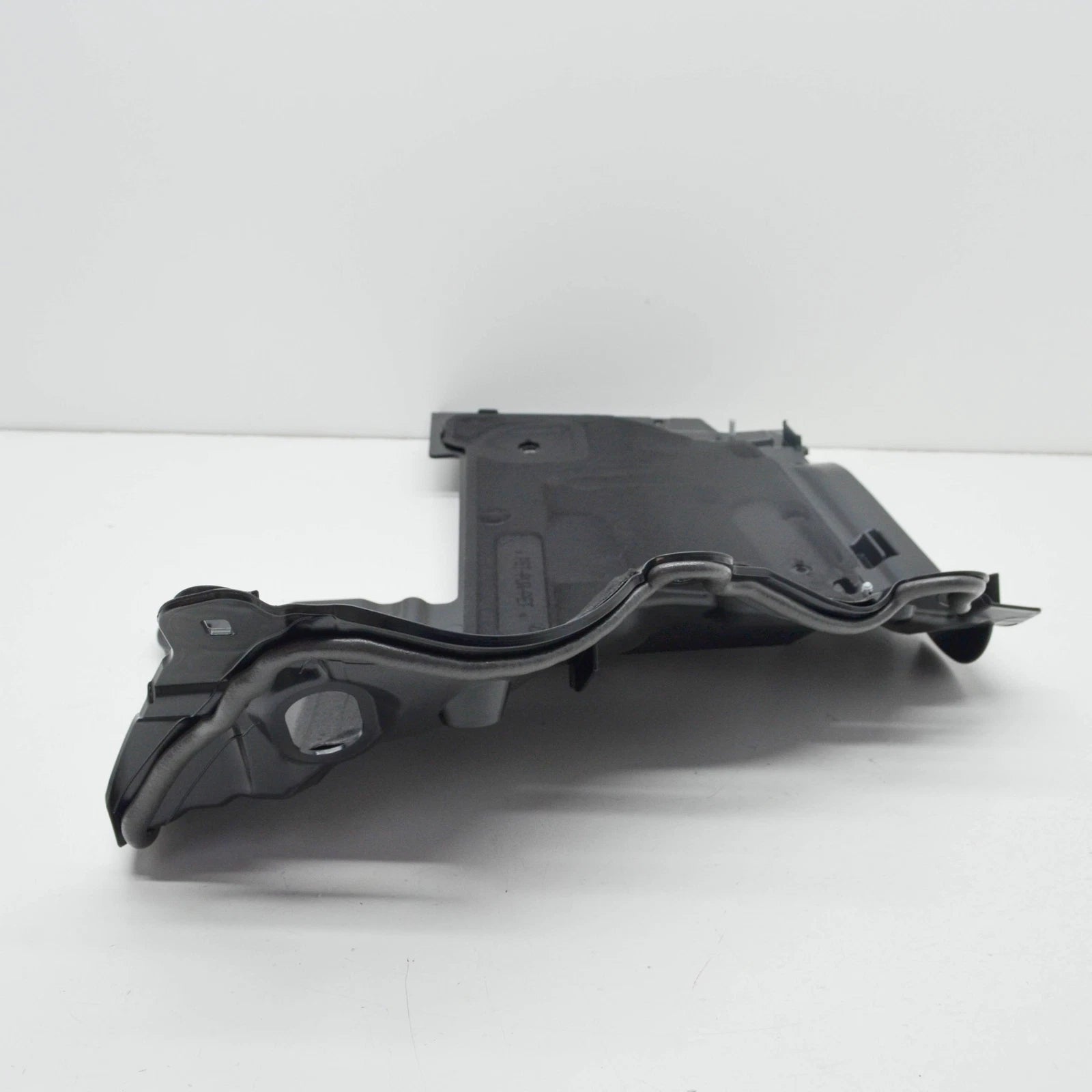 NEW MB E W213 RIGHT ENGINE COMPARTMENT INSULATION PARTITION A2536208000 ORIGINAL