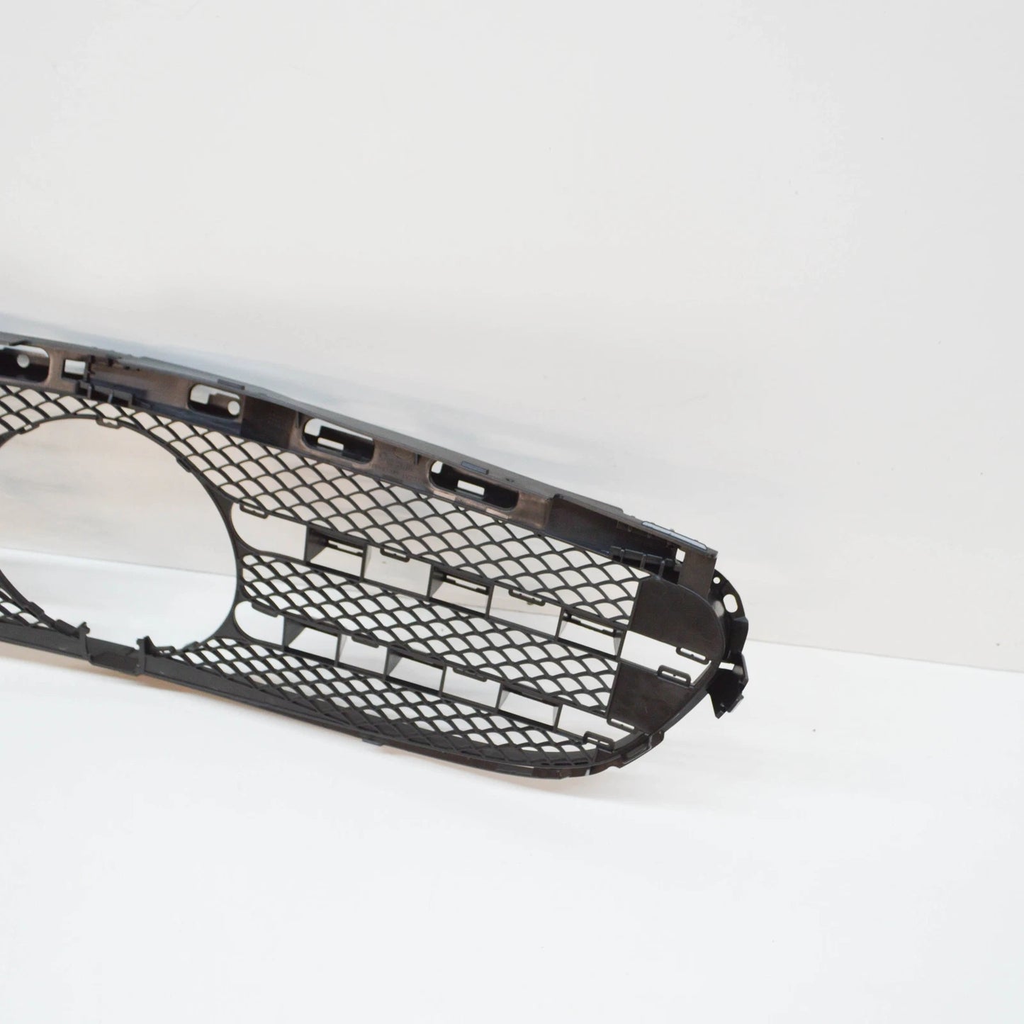 NEW MERCEDES-BENZ E-CLASS W212 FRONT RADIATOR GRILLE A2128851500 2015 ORIGINAL
