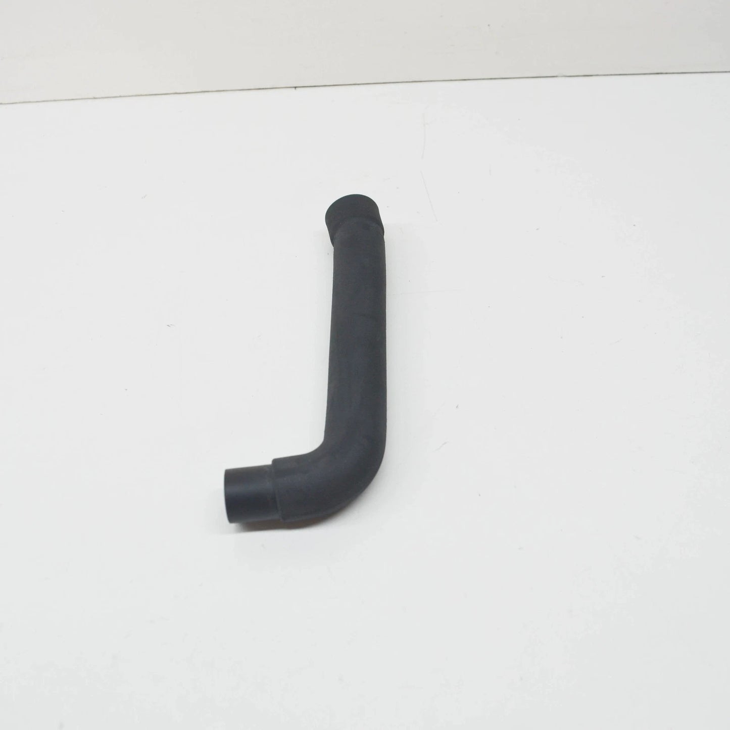 NEW BMW 7 E65 CRANKCASE VENT HOSE 11157514817 7514817 ORIGINAL