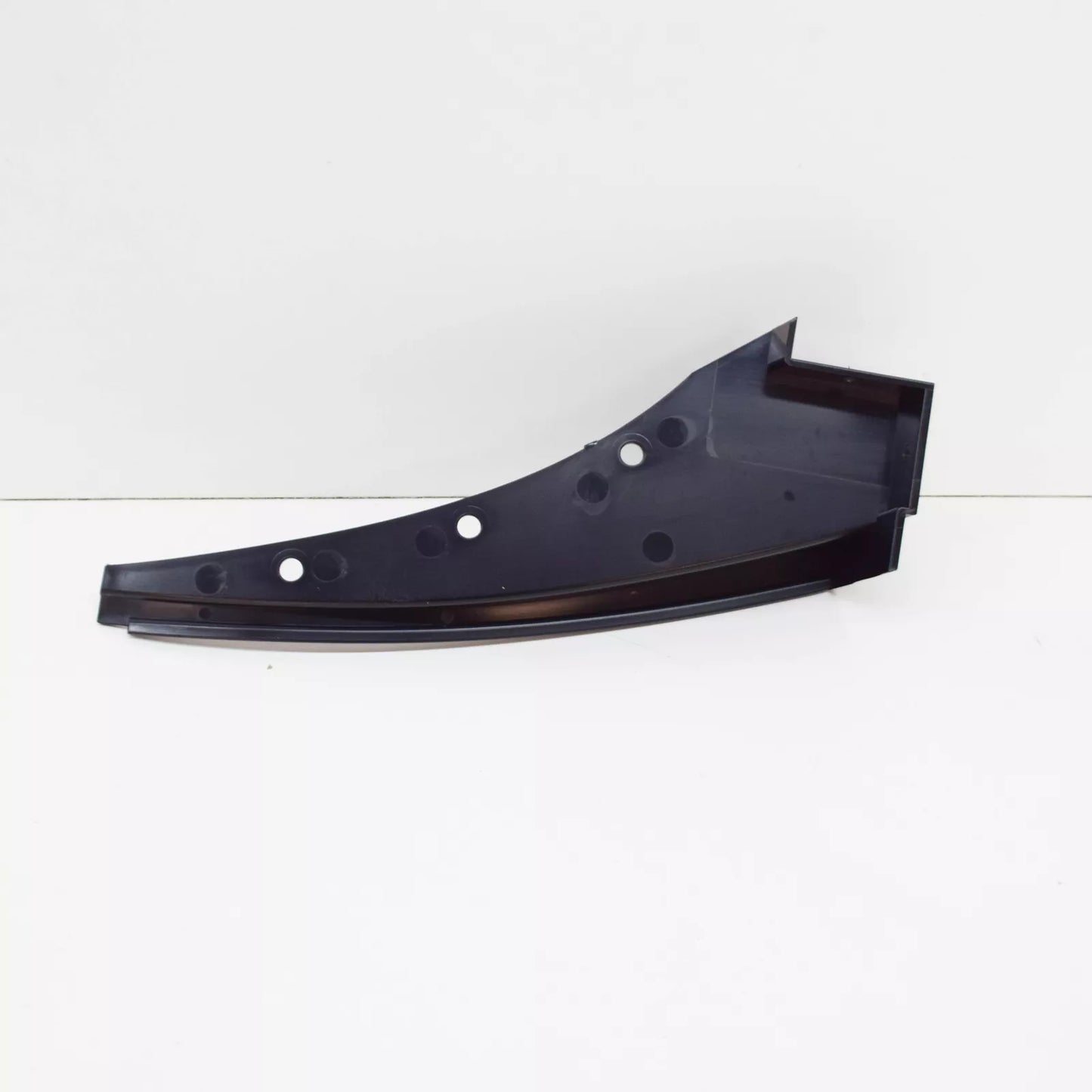 NEW BMW M3 E30 REAR LEFT WHEEL HOUSING COVER 51711961929 ORIGINAL