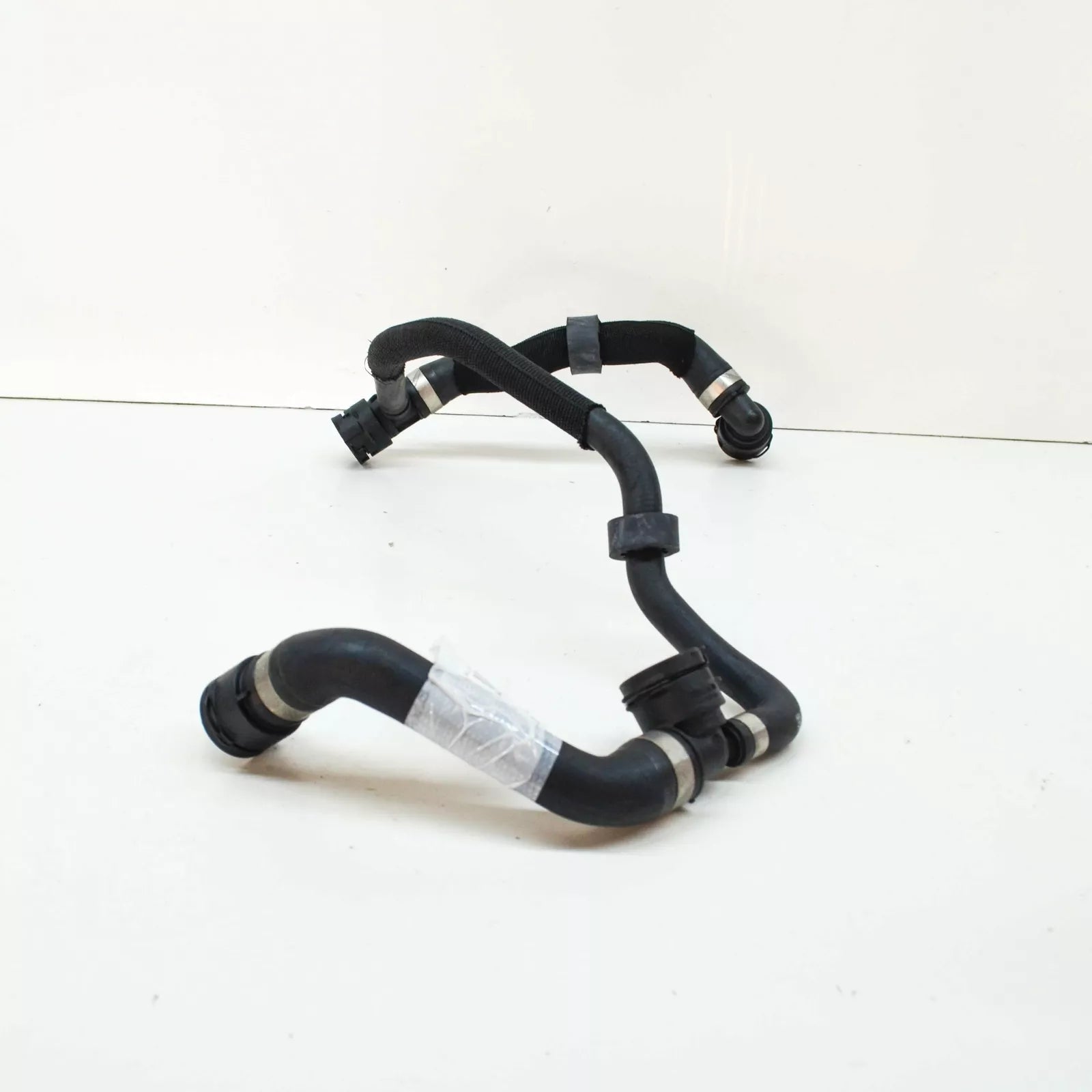 NEW MERCEDES-BENZ C W205 AMG RADIATOR WATER COOLANT HOSE A2055014601 ORIGINAL