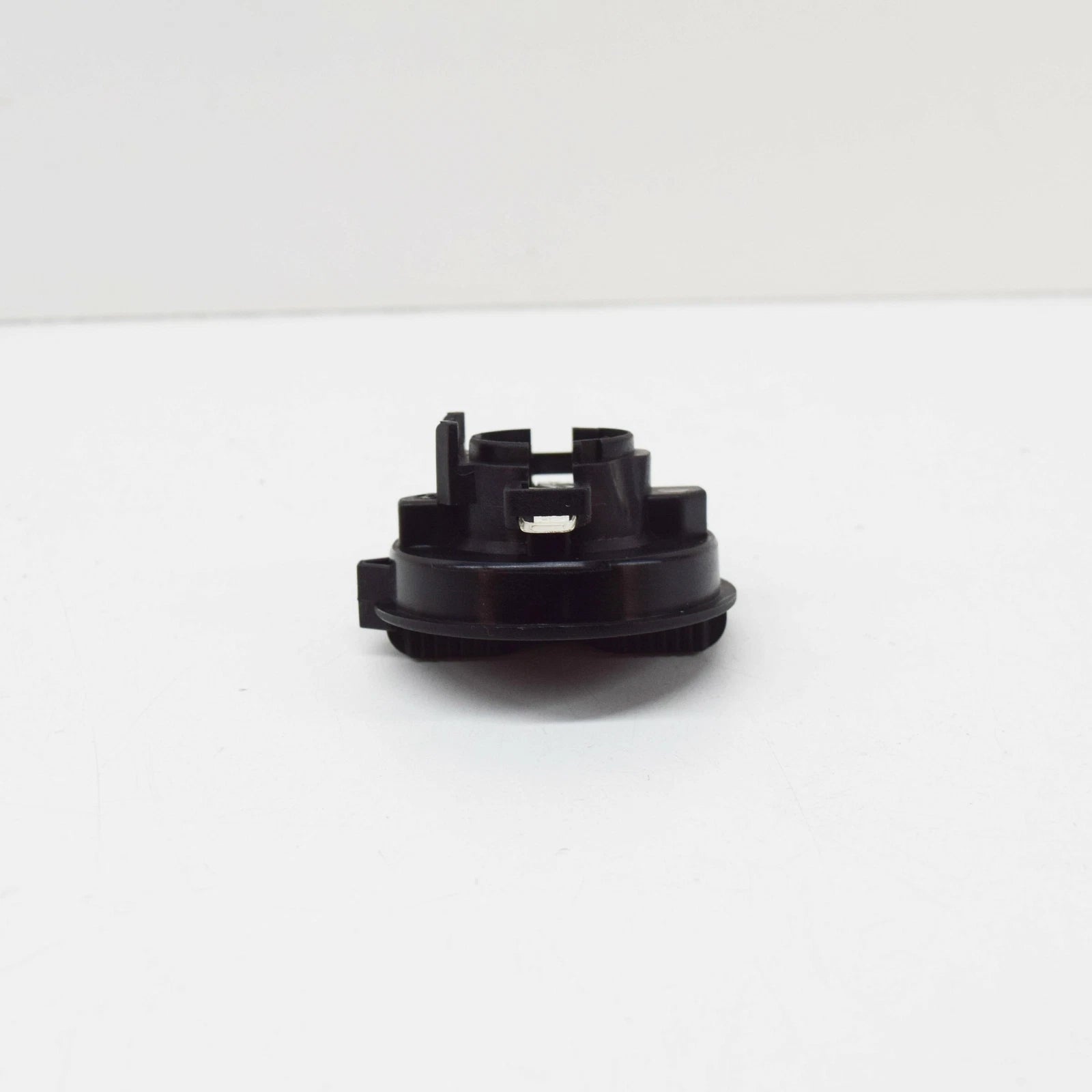 NEW VOLKSWAGEN CADDY 2K HEADLIGHT BULB SOCKET MOUNTING 2K0941109 ORIGINAL