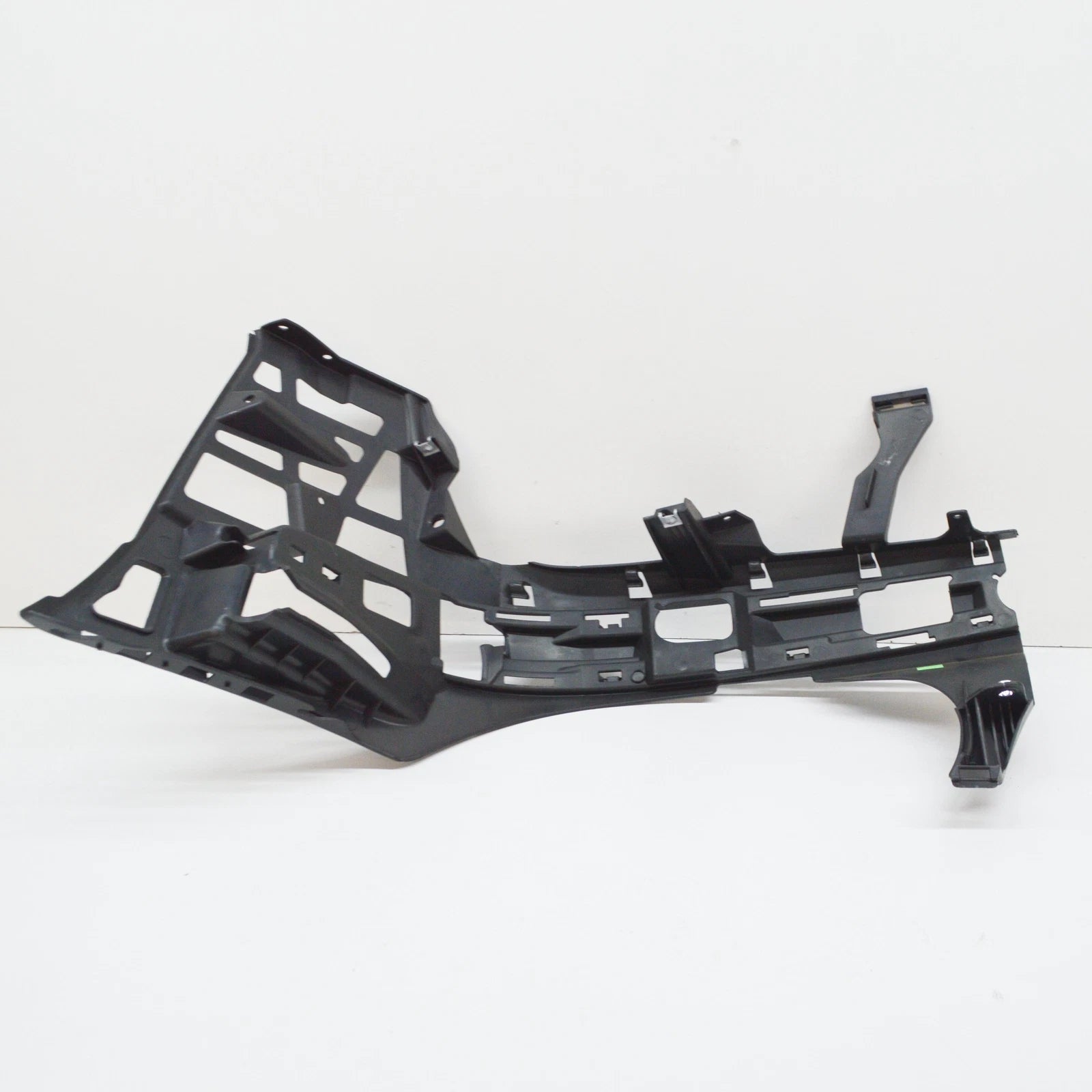 NEW MERCEDES-BENZ E-CLASS W211 FRONT BUMPER RIGHT FRAME A2118800452 2007
