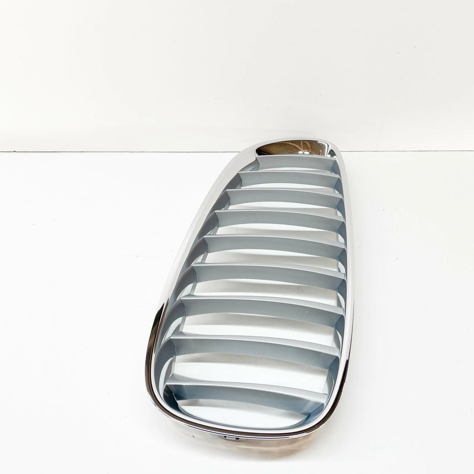 NEW BMW Z4 ROADSTER E89 FRONT RIGHT KIDNEY GRILLE ALU MATT 51137181547 ORIGINAL