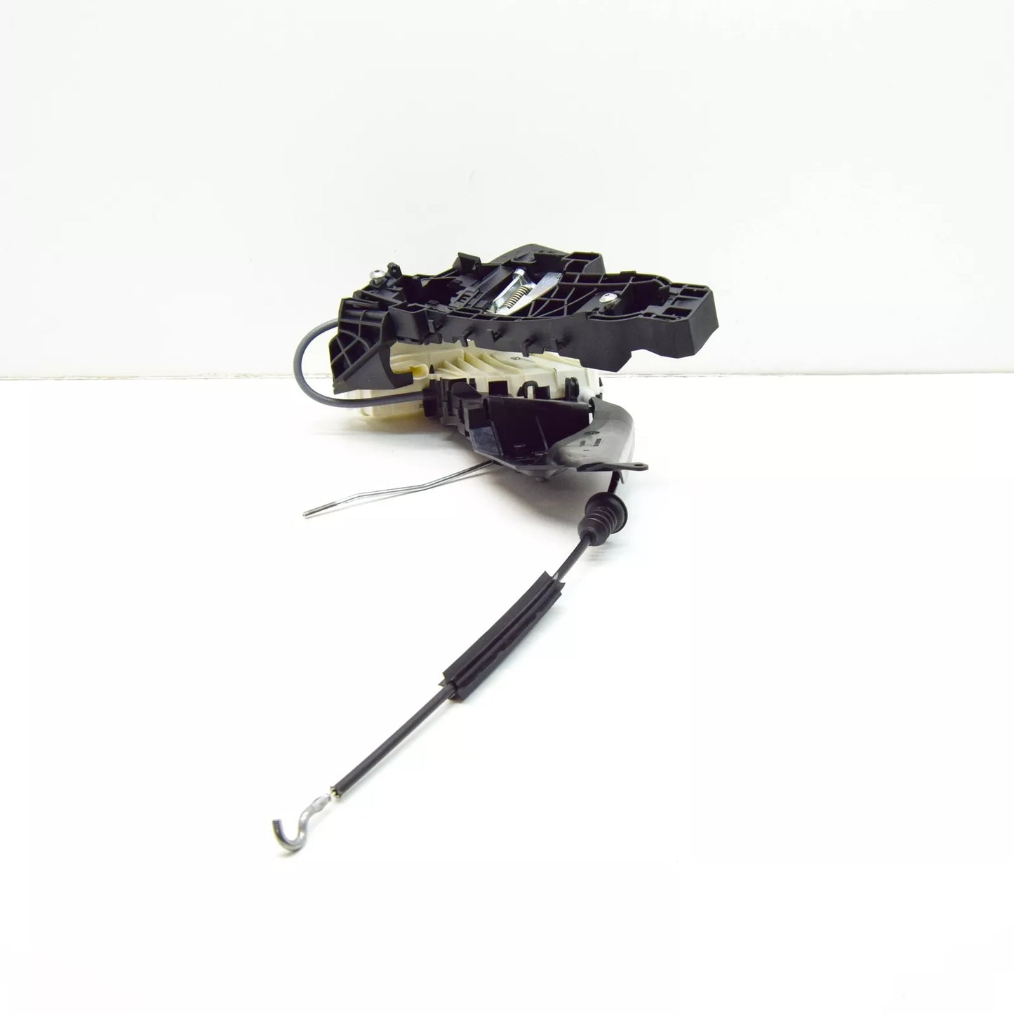 NEW MERCEDES-BENZ B W245 REAR LEFT DOOR LOCK A1697303135 ORIGINAL