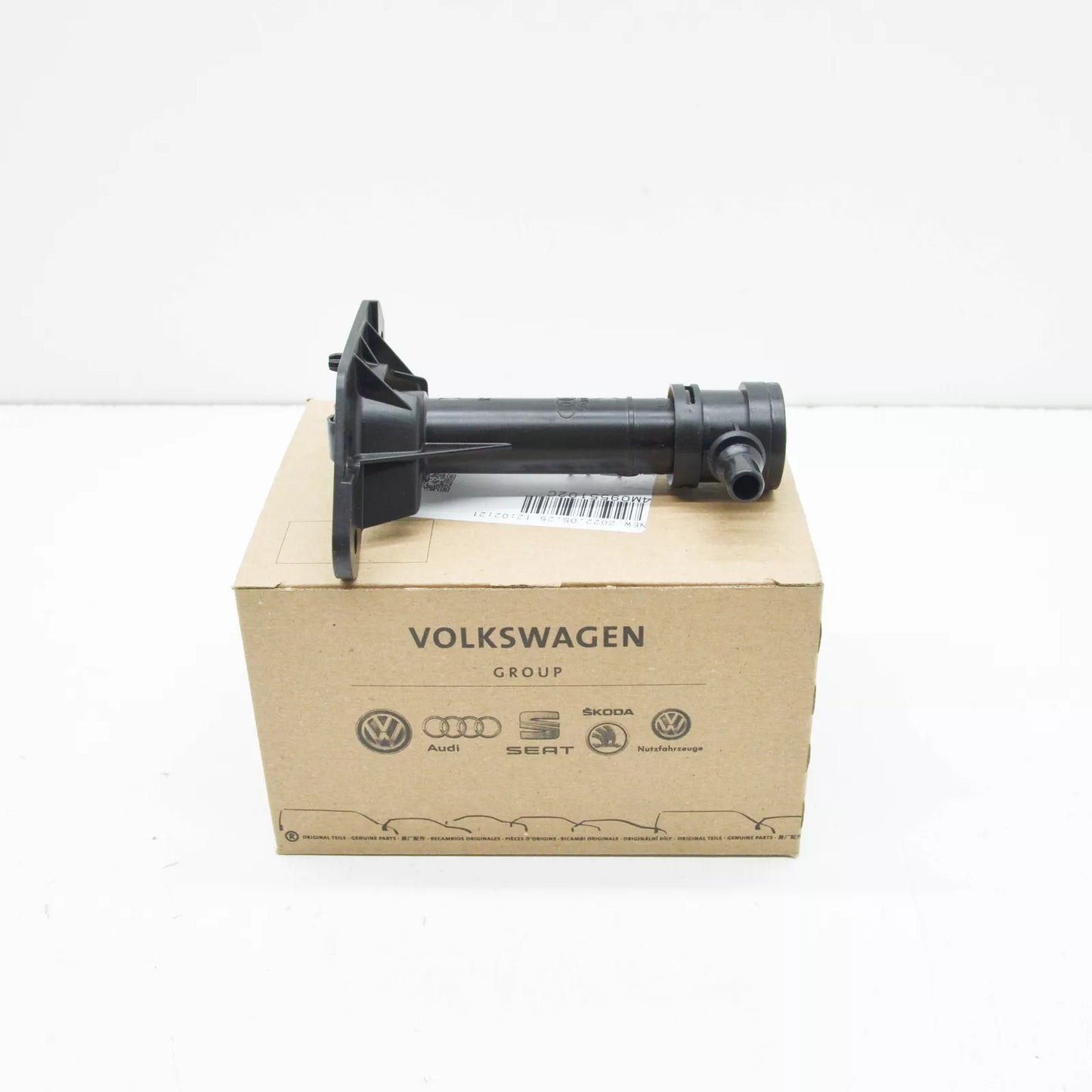 NEW AUDI Q7 4M FRONT RIGHT HEADLIGHT WASHER CYLINDER 4M0955102C ORIGINAL