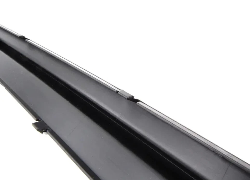 NEW BMW 3 E46 REAR BUMPER TRIM BAR MOLDING 51128195333 8195333 ORIGINAL