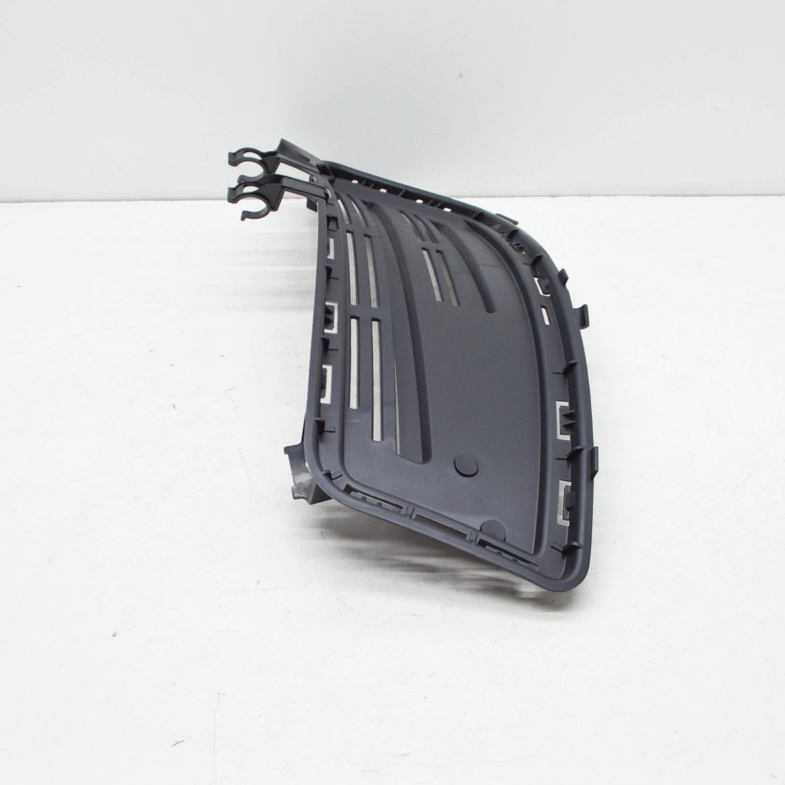 NEW MERCEDES-BENZ A-CLASS W176 FRONT BUMPER RIGHT GRILLE A1768851622