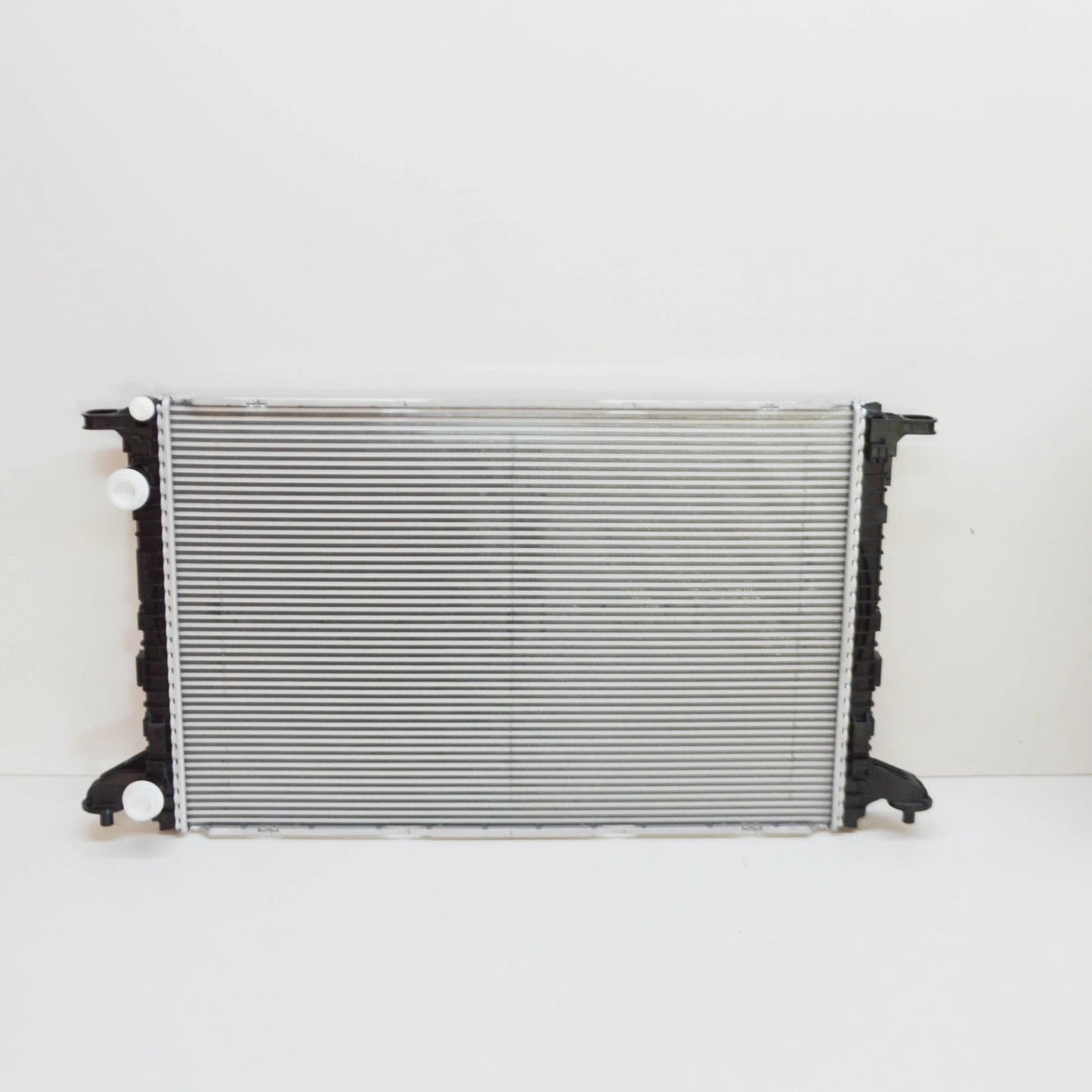 NEW AUDI A4 B9 ENGINE RADIATOR 8W0121251J ORIGINAL