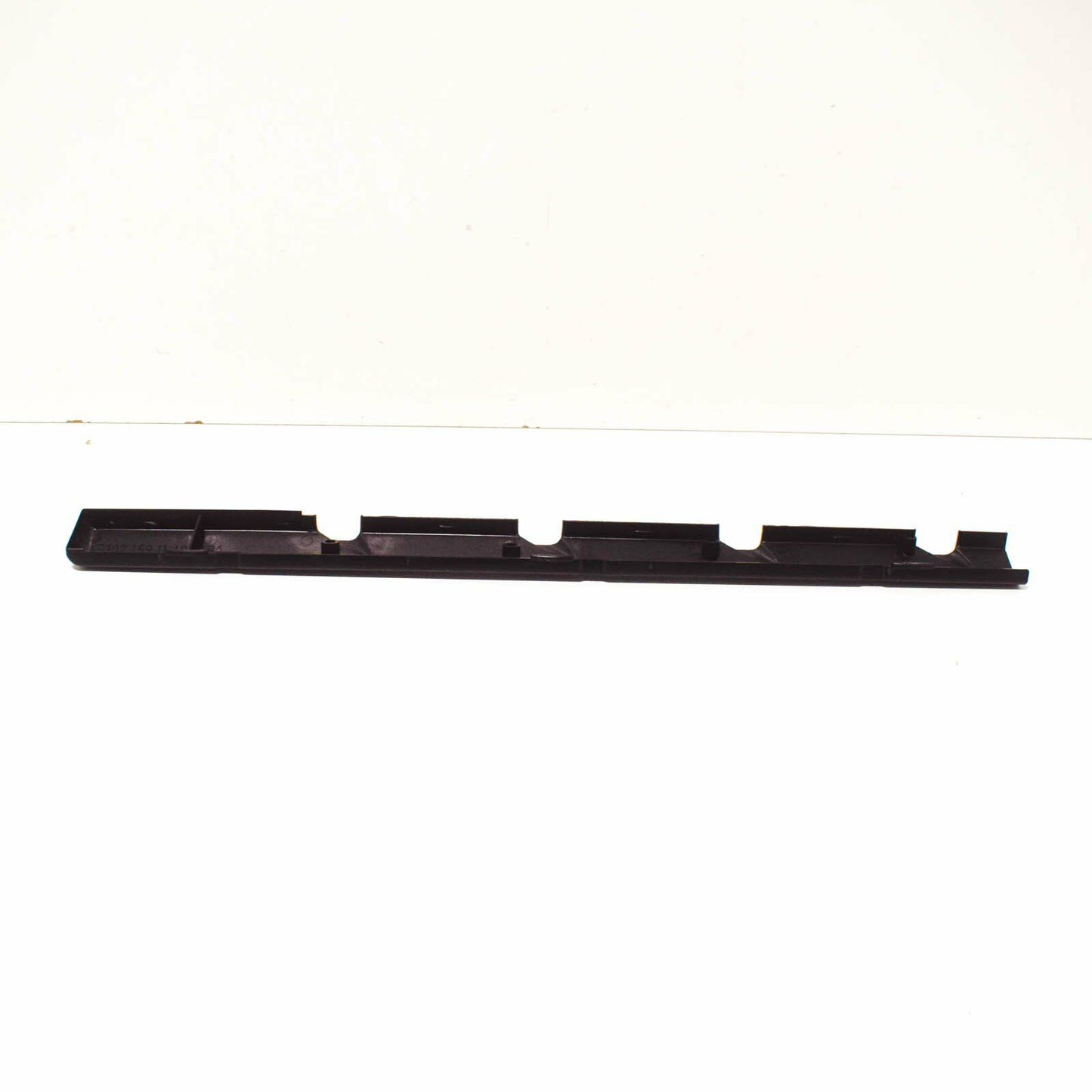 NEW MERCEDES 190 W201 IGNITION WIRE HOLDER UPPER BRACKET A1021591140 ORIGINAL