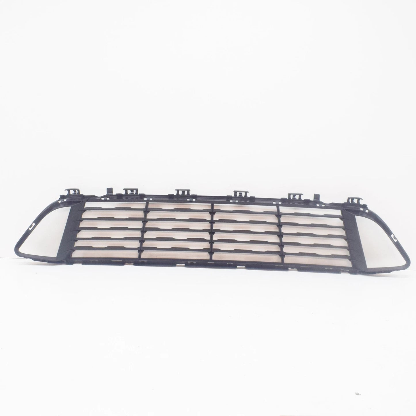 NEW BMW X1 F48 FRONT BUMPER CENTER LOWER GRILLE X-LINE 51117354773 2015 ORIGINAL