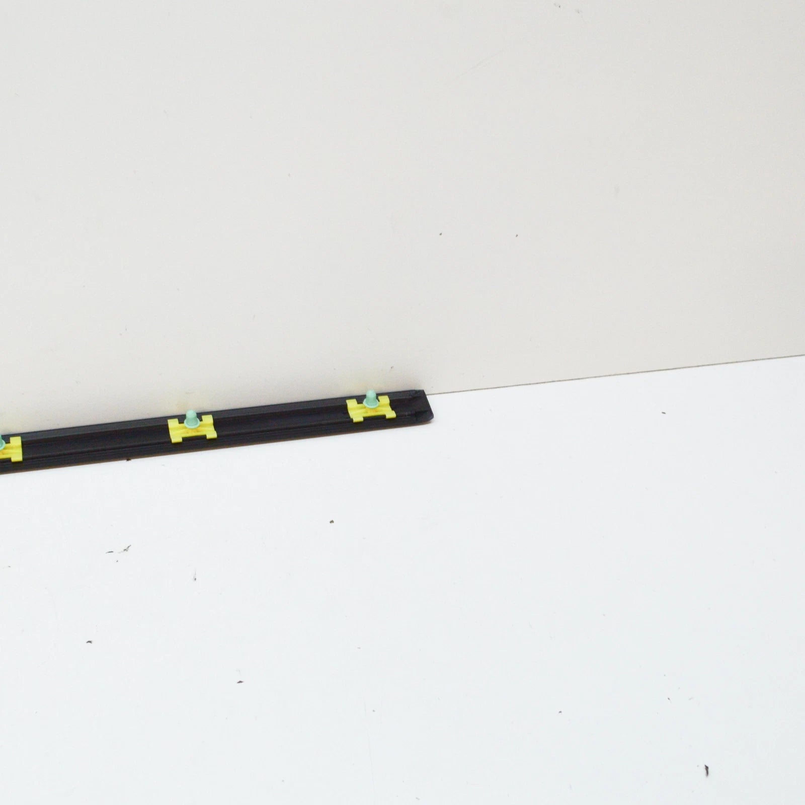 NEW BMW 5 E39 REAR LEFT DOOR MOULDING 51138159297 8159297 ORIGINAL