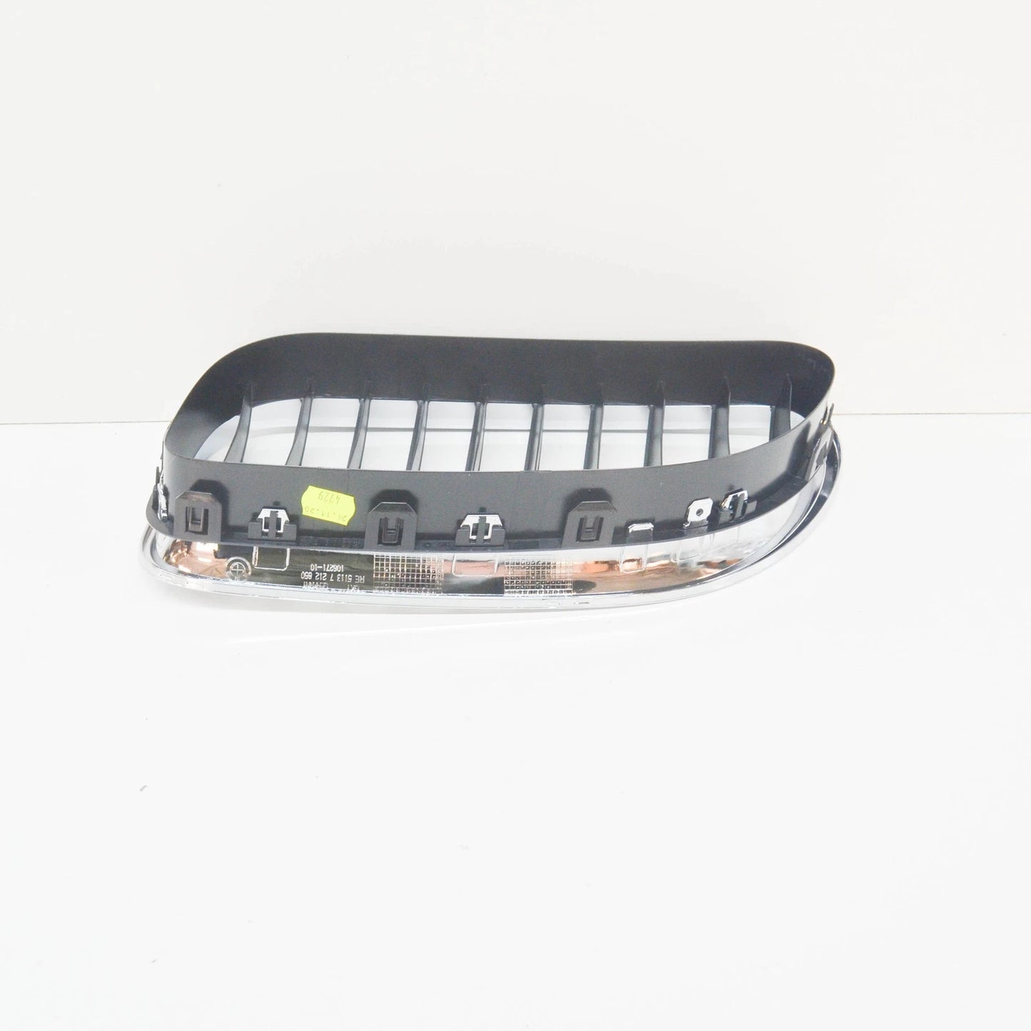 NEW BMW 6 F12 FRONT RADIATOR RIGHT GRILLE 51137211922 7211922 ORIGINAL