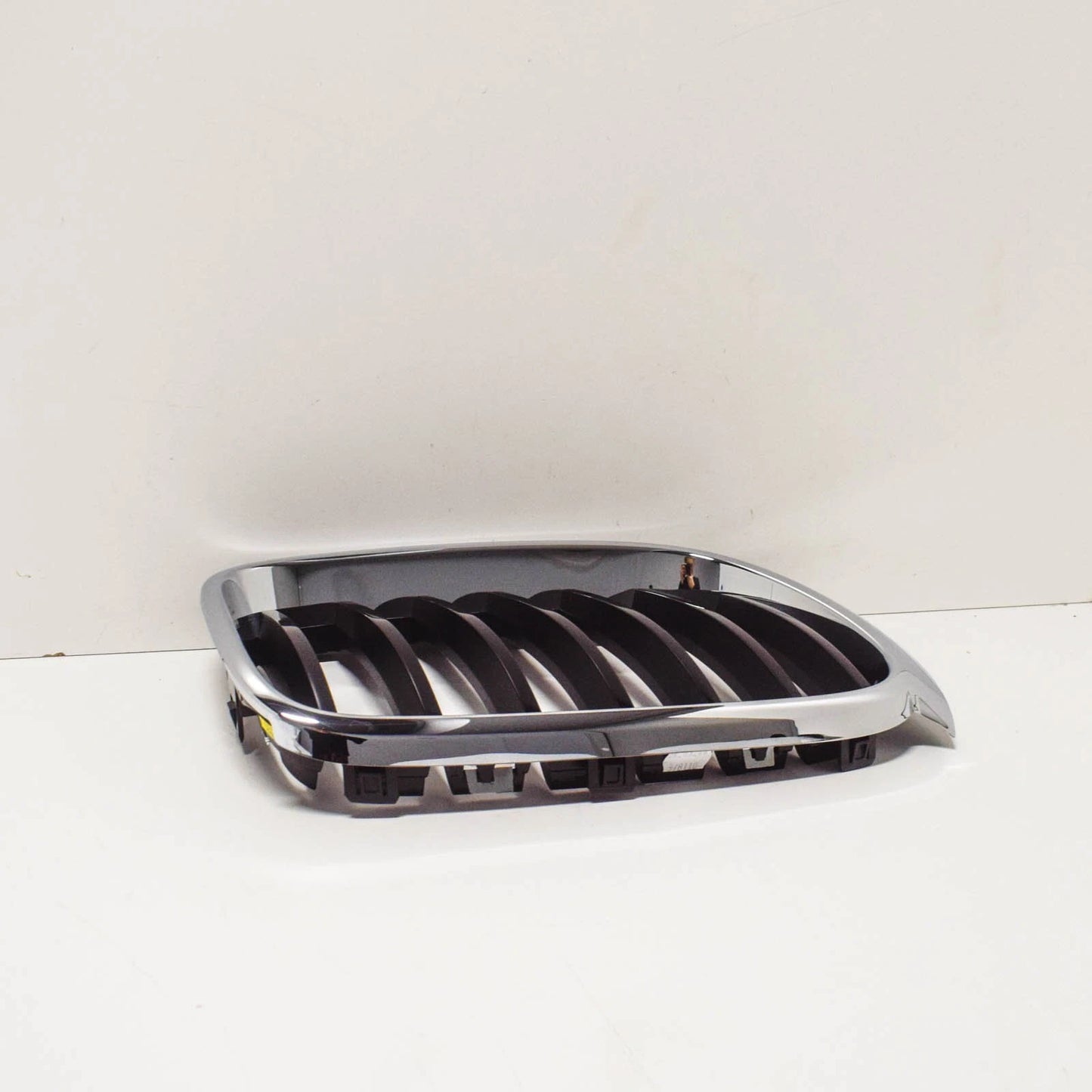 NEW BMW X3 F25 FRONT RIGHT GRILLE 7338572 51117338572 2015 ORIGINAL