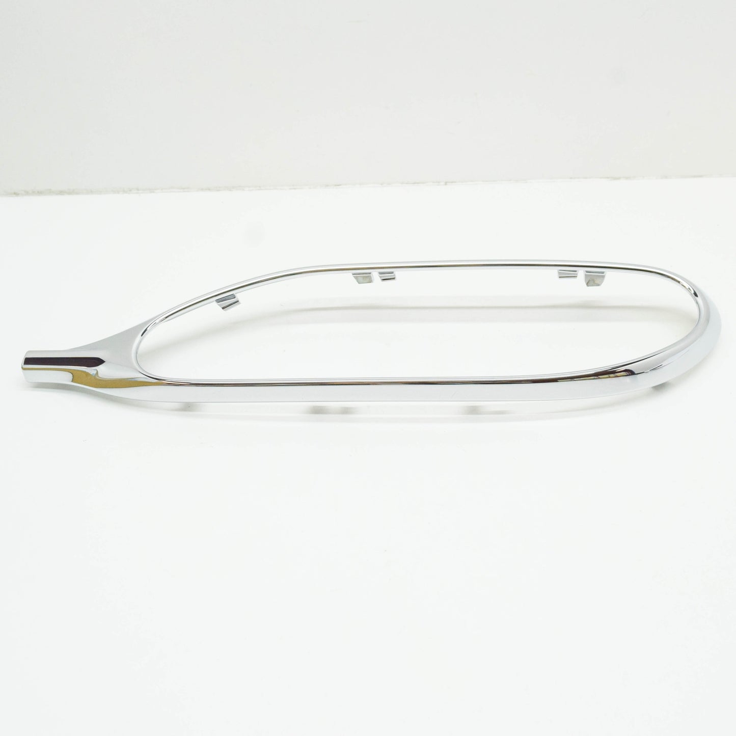 NEW MERCEDES-BENZ S W222 REAR BUMPER BOTTOM LEFT TRIM STRIP A2228852900 ORIGINAL