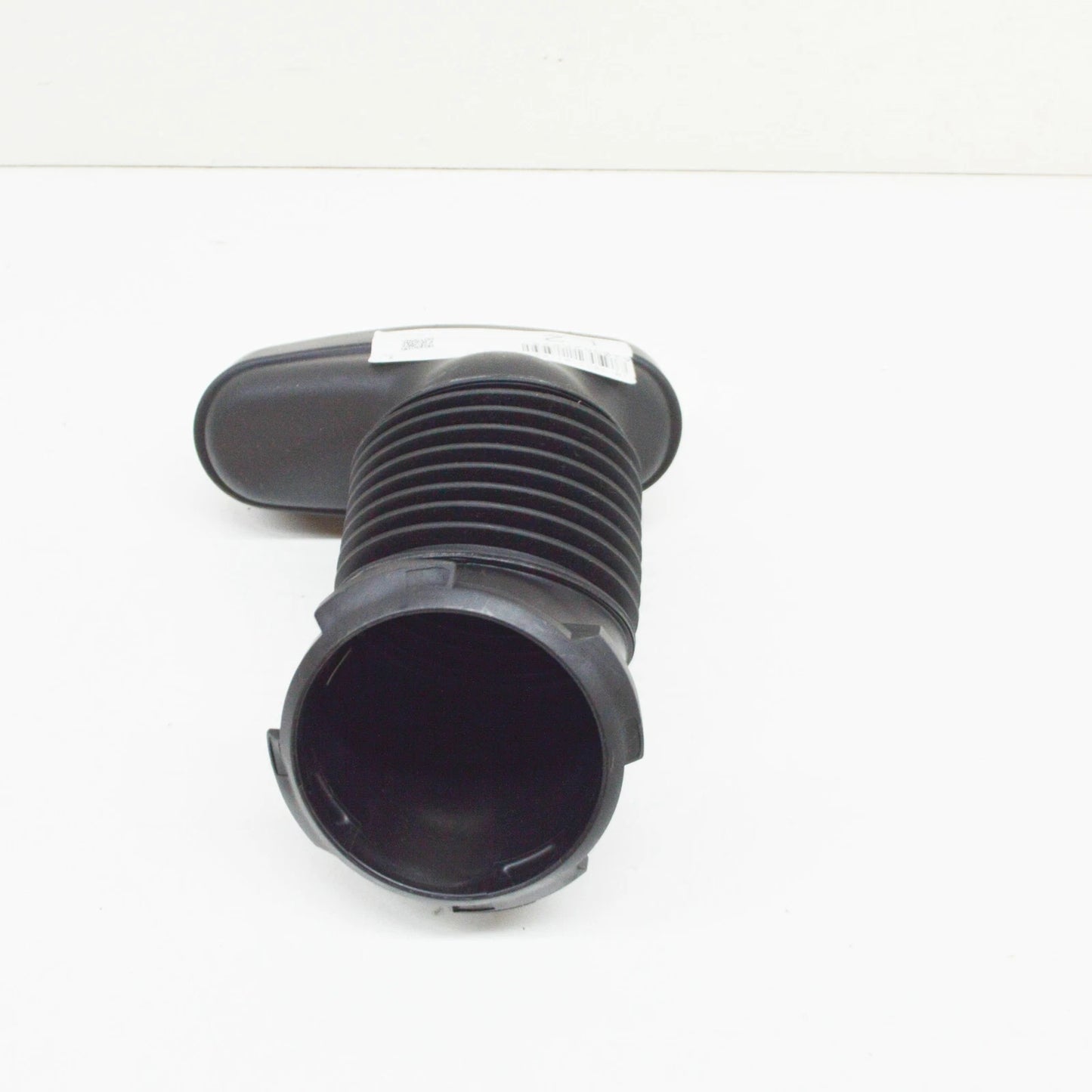 NEW MERCEDES-BENZ C W203 AIR INTAKE PIPE ELBOW A2035280207