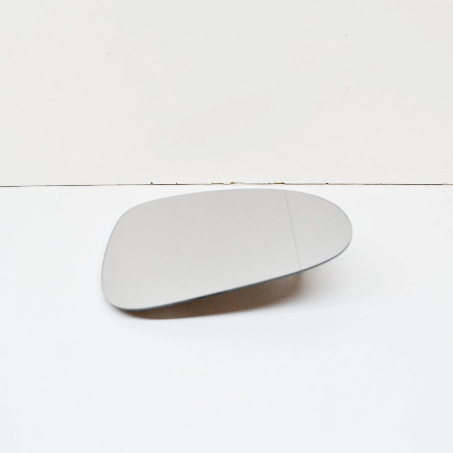 NEW VW TOUAREG 7P FRONT RIGHT DOOR MIRROR GLASS 7P6857522C