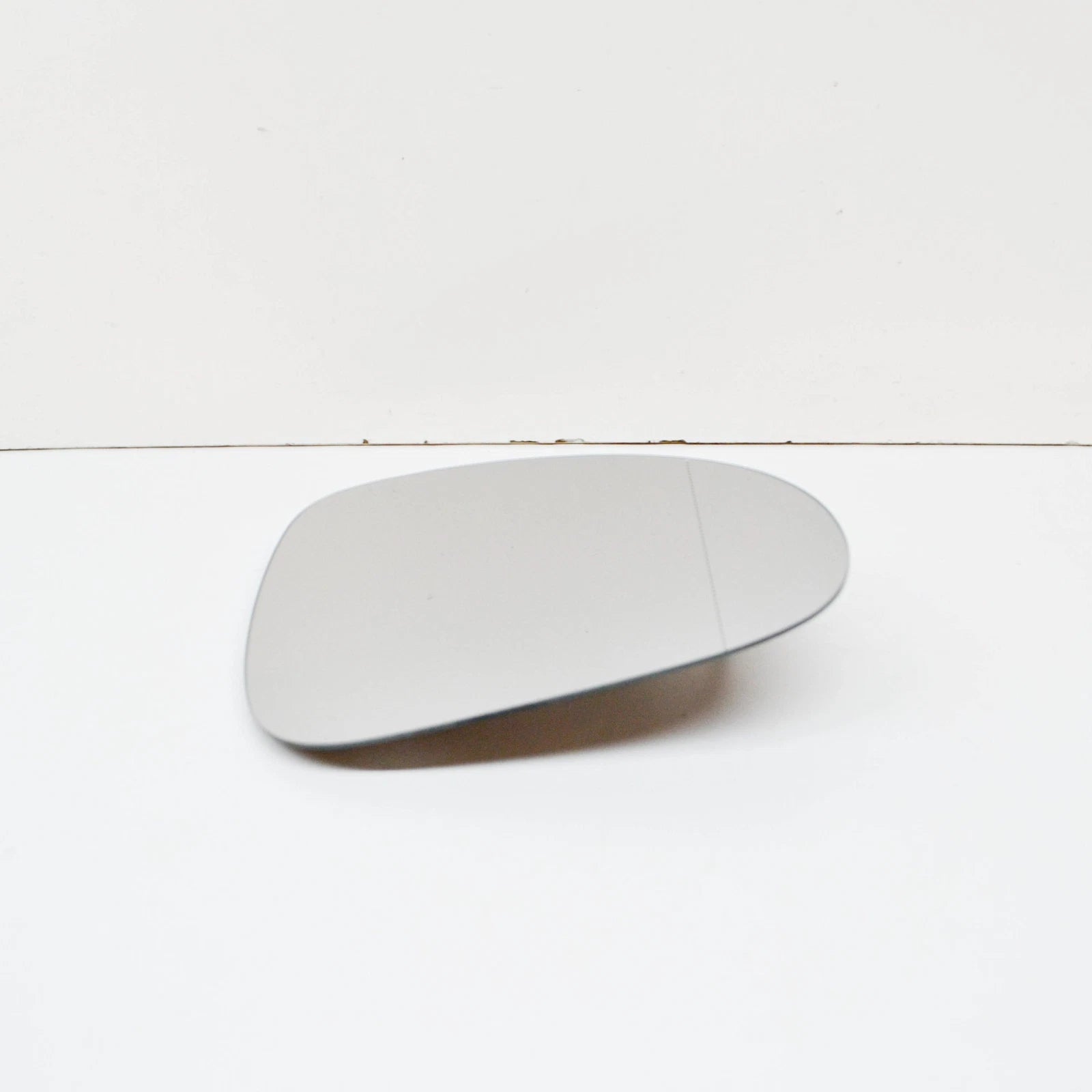 NEW VW TOUAREG 7P FRONT RIGHT DOOR MIRROR GLASS 7P6857522C