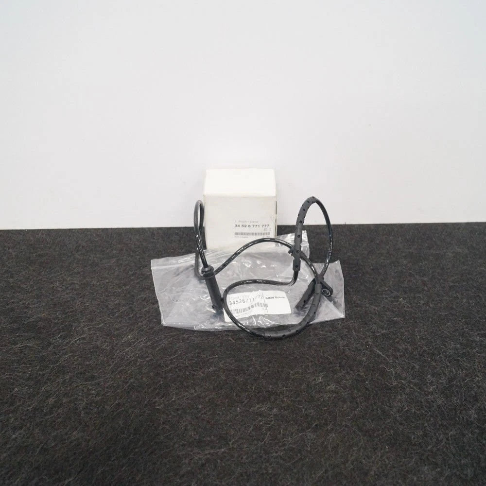 NEW BMW X5 F15 REAR RIGHT ABS SENSOR 34526771777 ORIGINAL