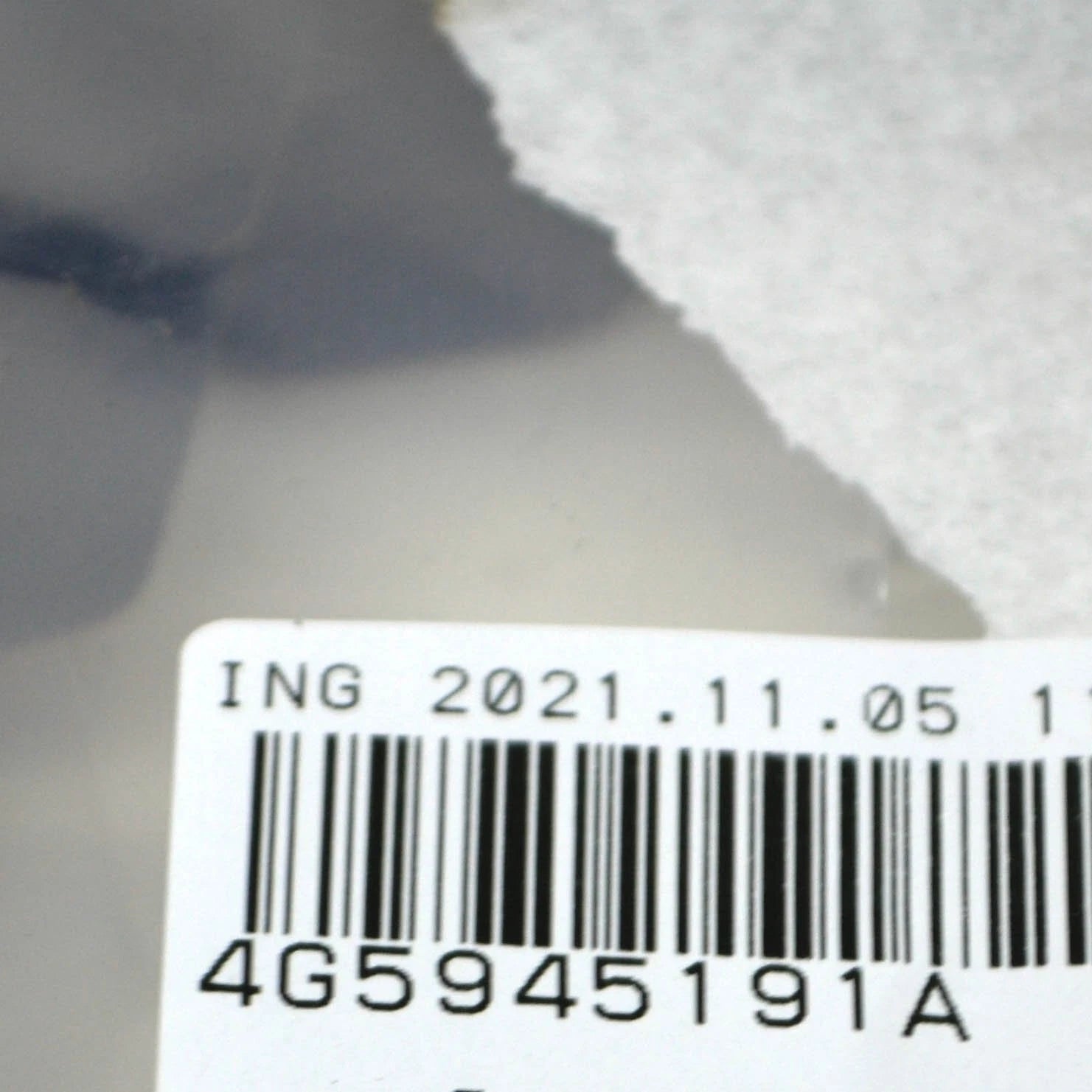 NEW AUDI A6 S6 AVANT C7 FRONT LEFT HEADLIGHT INNER SEAL 4G5945191A ORIGINAL