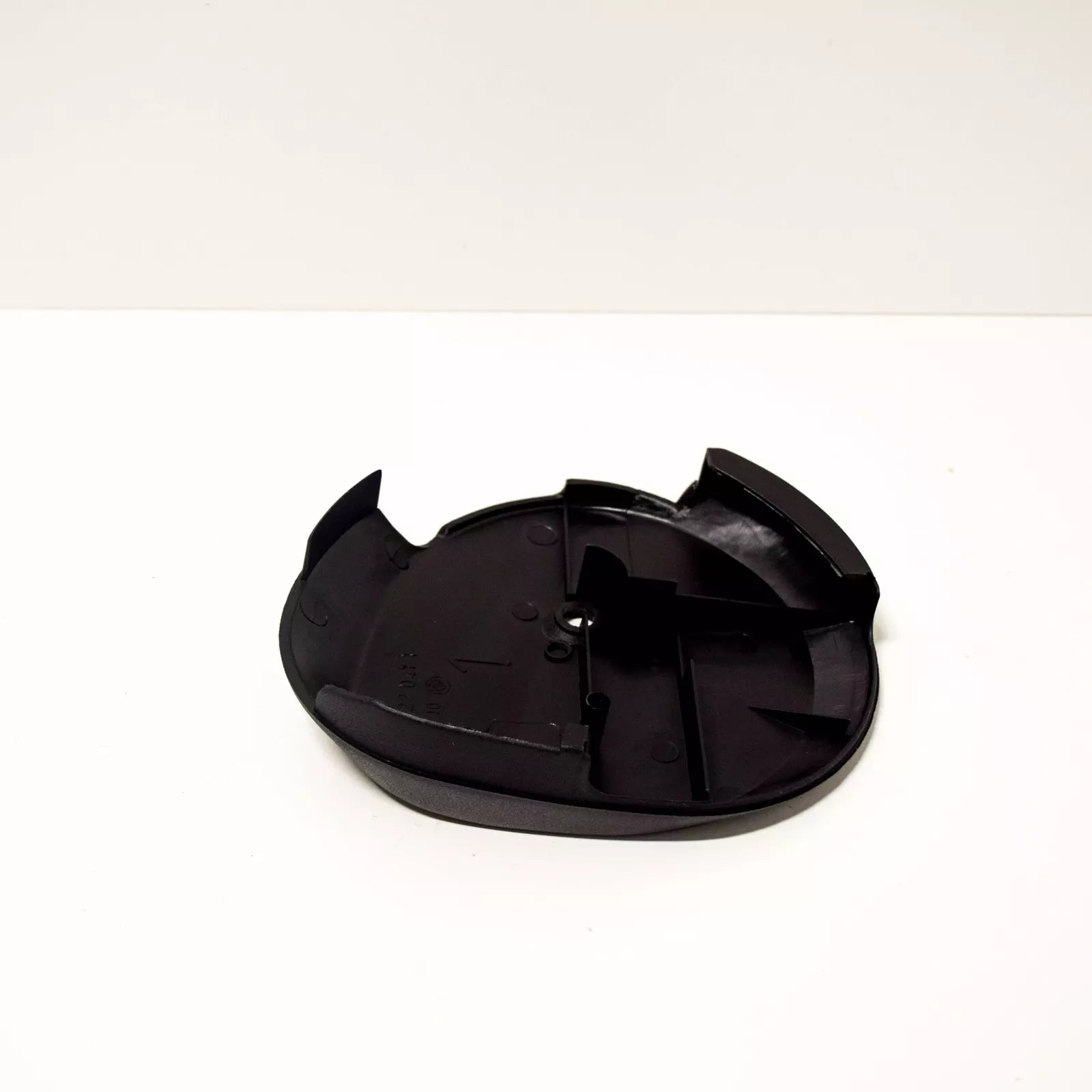 NEW BMW 3 E30 LEFT SEAT MECHANISM PLASTIC COVER TRIM 52101904819 ORIGINAL