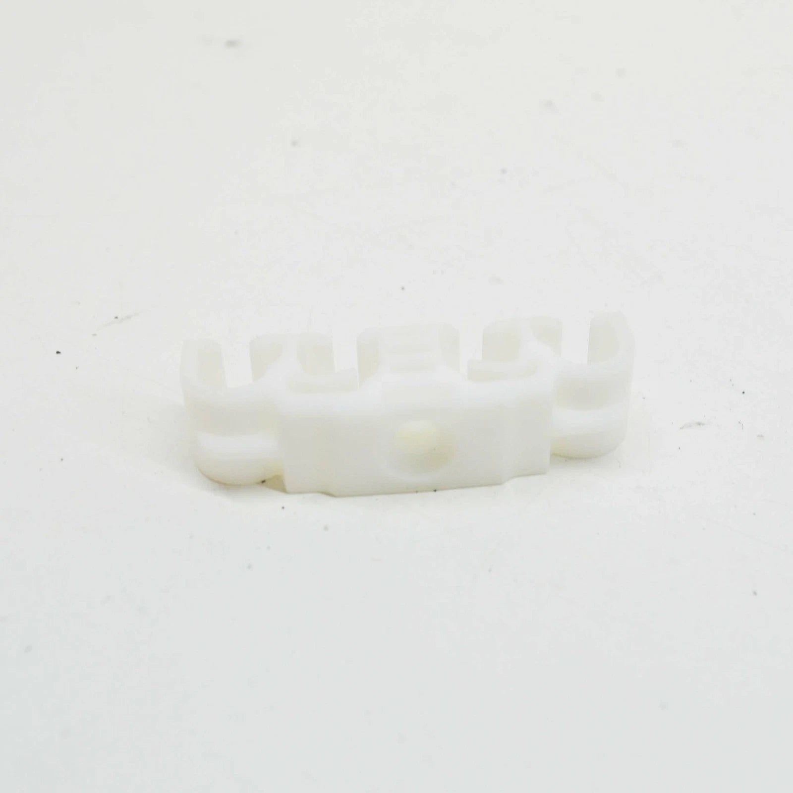 NEW AUDI A1 MK1 FUEL LINE CLIP 1H0201449