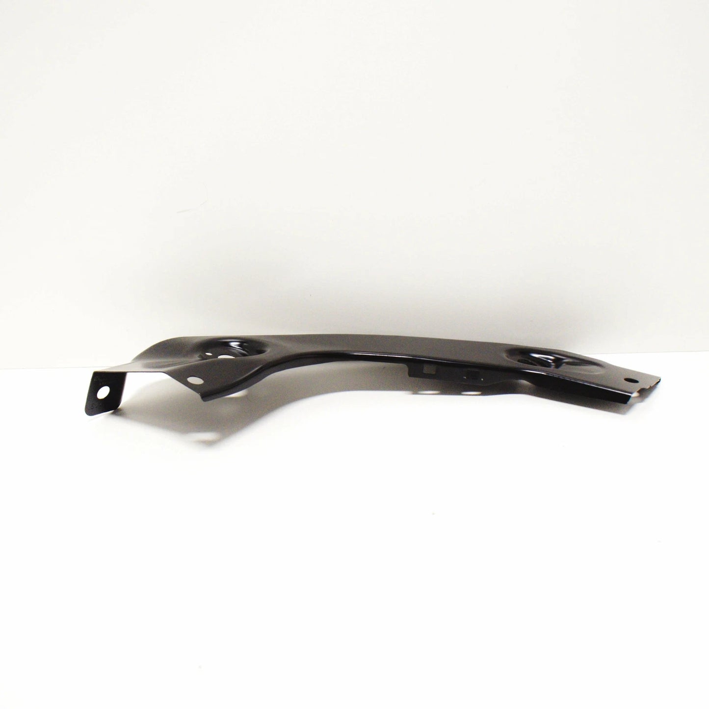 NEW VW SCIROCCO 137 FRONT RIGHT HEAD LIGHT SUPPORT BRACKET 1K8805932