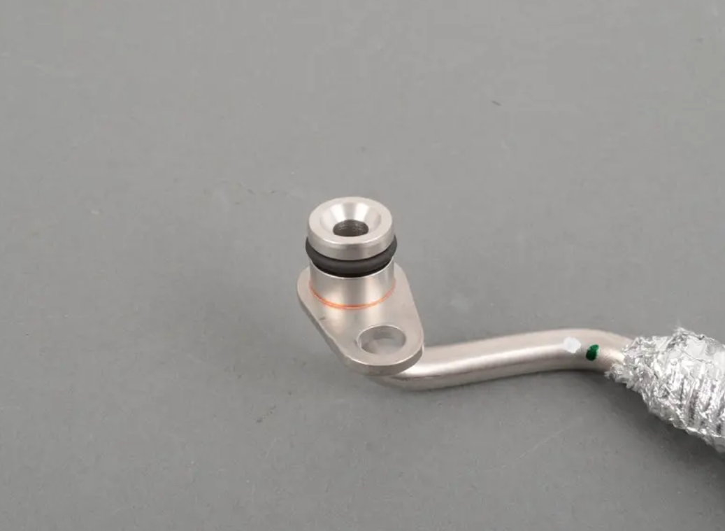 new bmw 2 f22,f87 turbocharger oil supply inlet 7848522 11427848522 original