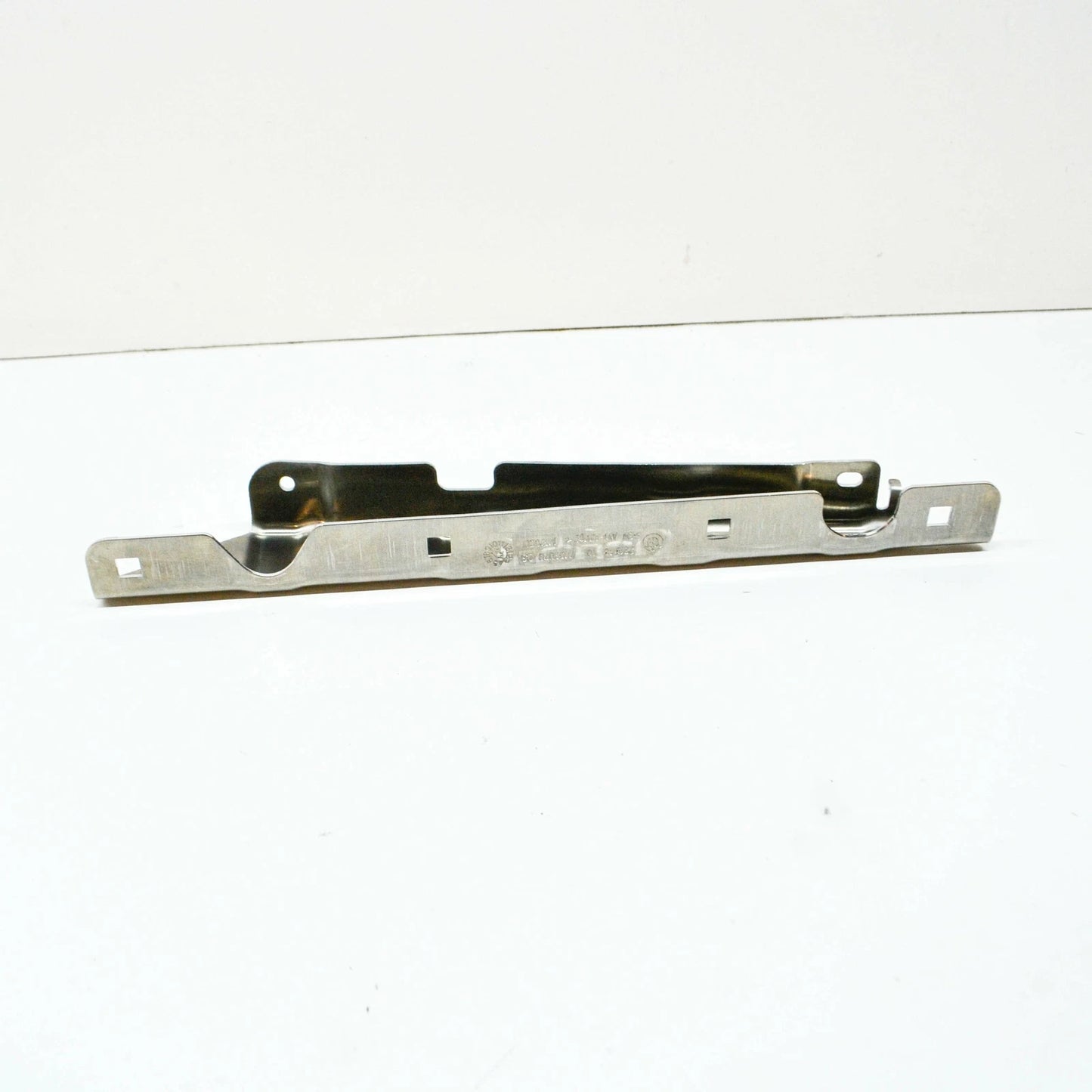 NEW BMW X5 G05 LEFT UNDERFLOOR PANELLING BRACKET 51717453070 ORIGINAL