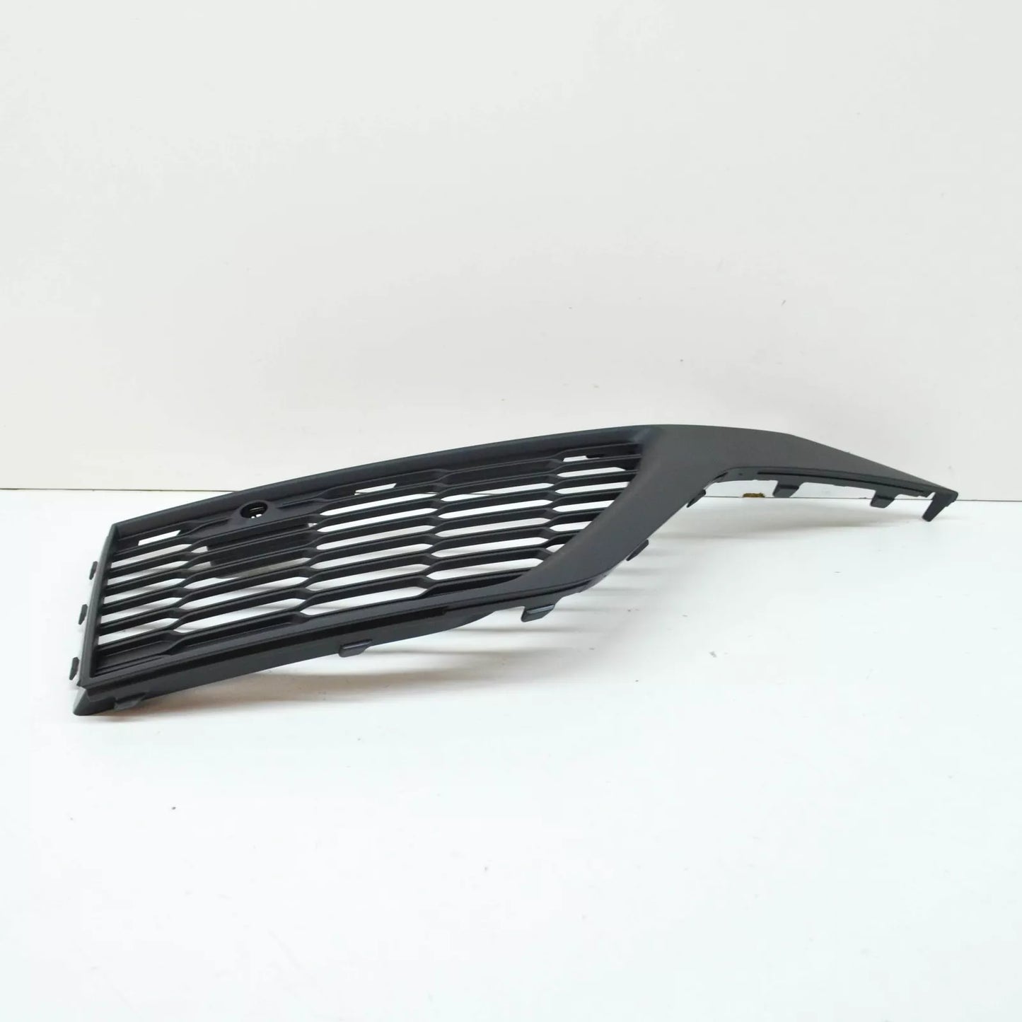 NEW AUDI SQ7 4M FRONT BUMPER LEFT OUTER AIR GRILLE 4M0890681A