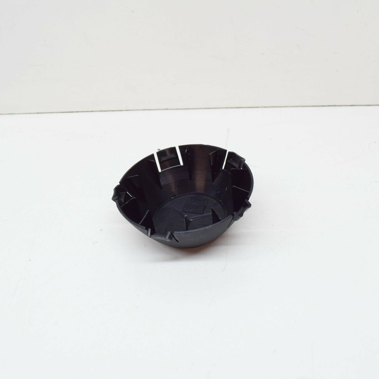 NEW MERCEDES-BENZ CITAN W415 WHEEL HUB COVER A4154002700 ORIGINAL