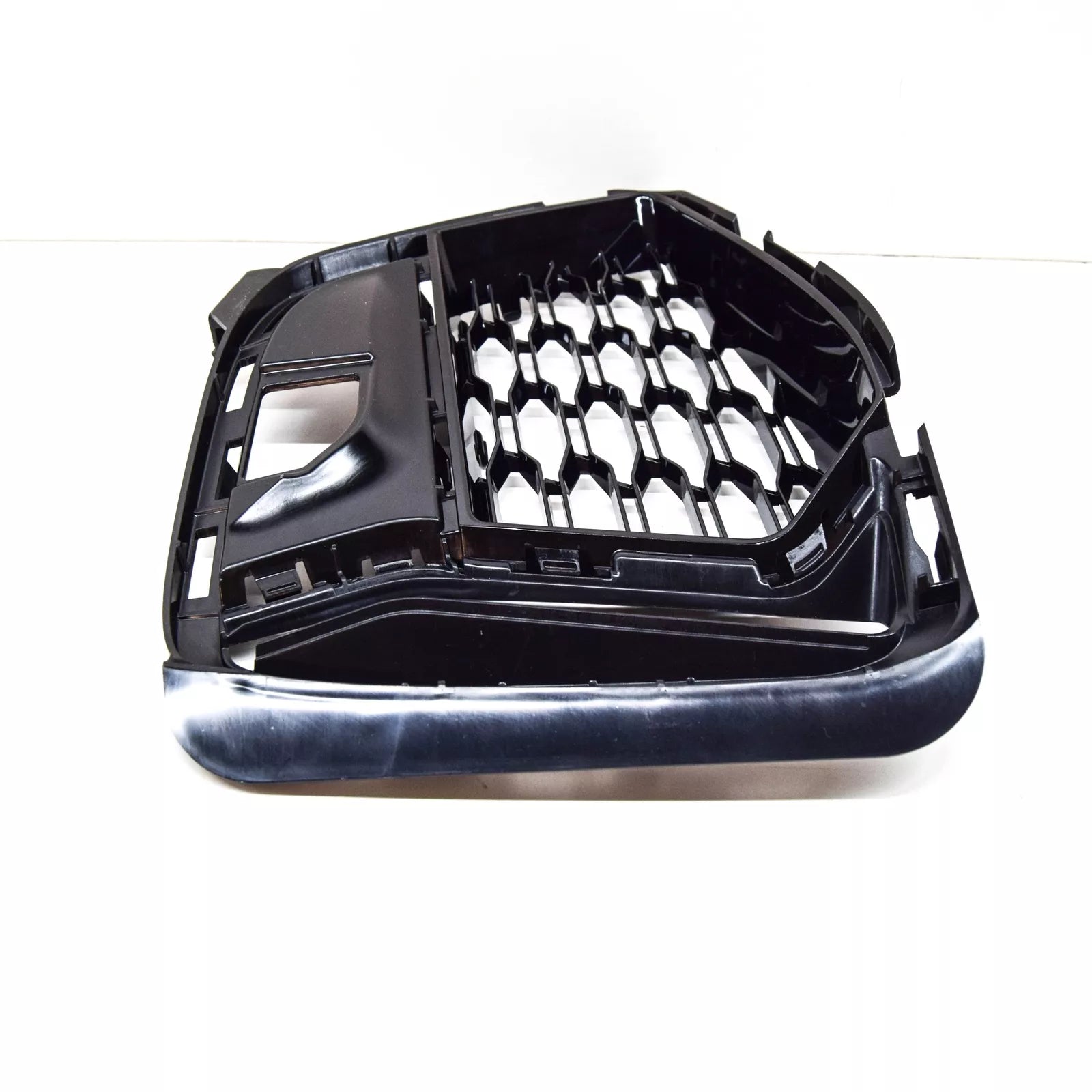NEW BMW 3 G20 G21 M FRONT BUMPER RIGHT OPEN GRILLE 51118075650 ORIGINAL