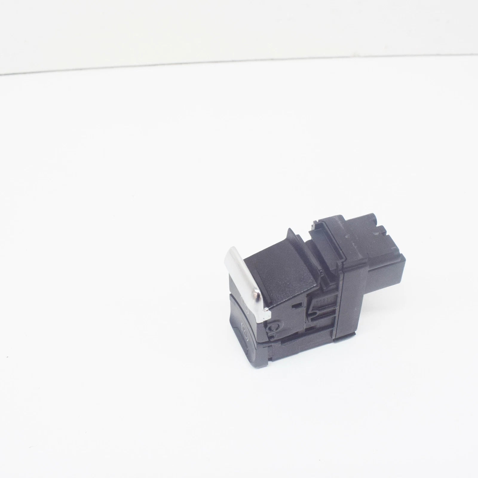 NEW AUDI A4 AVANT B8 PARKING BRAKE SWITCH RHD 8K2927225DWEP