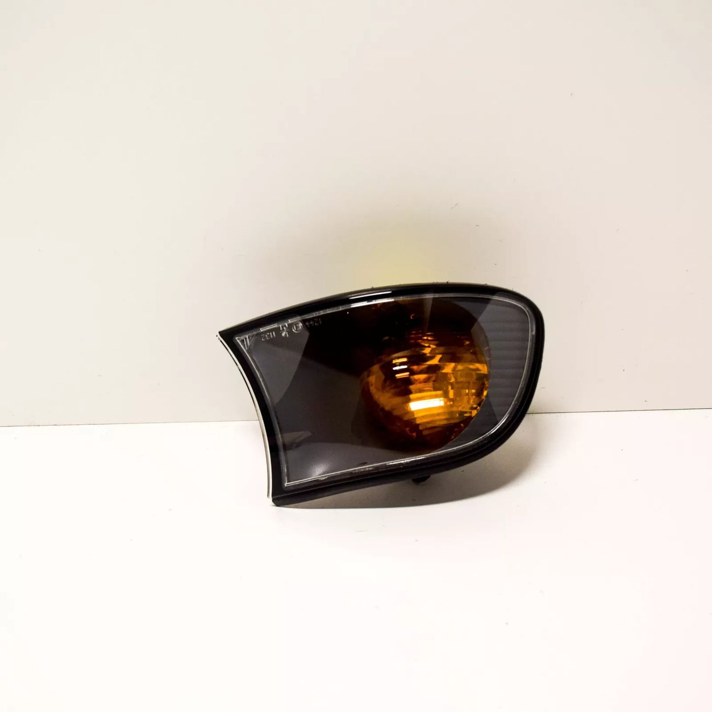 NEW BMW E46 COMPACT RIGHT TURN CORNER LIGHT 6924950 63136924950 ORIGINAL