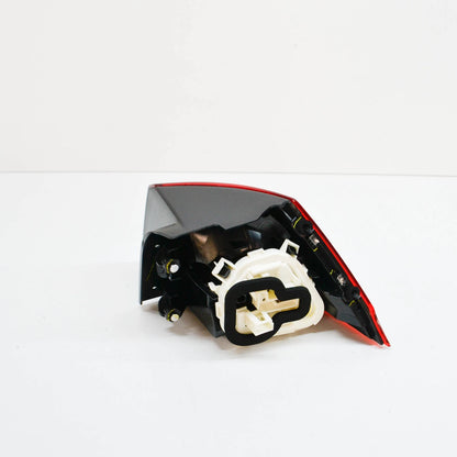 NEW VOLKSWAGEN GOLF VARIANT 5G MK7 REAR LEFT OUTER TAILLIGHT 5GM945095E