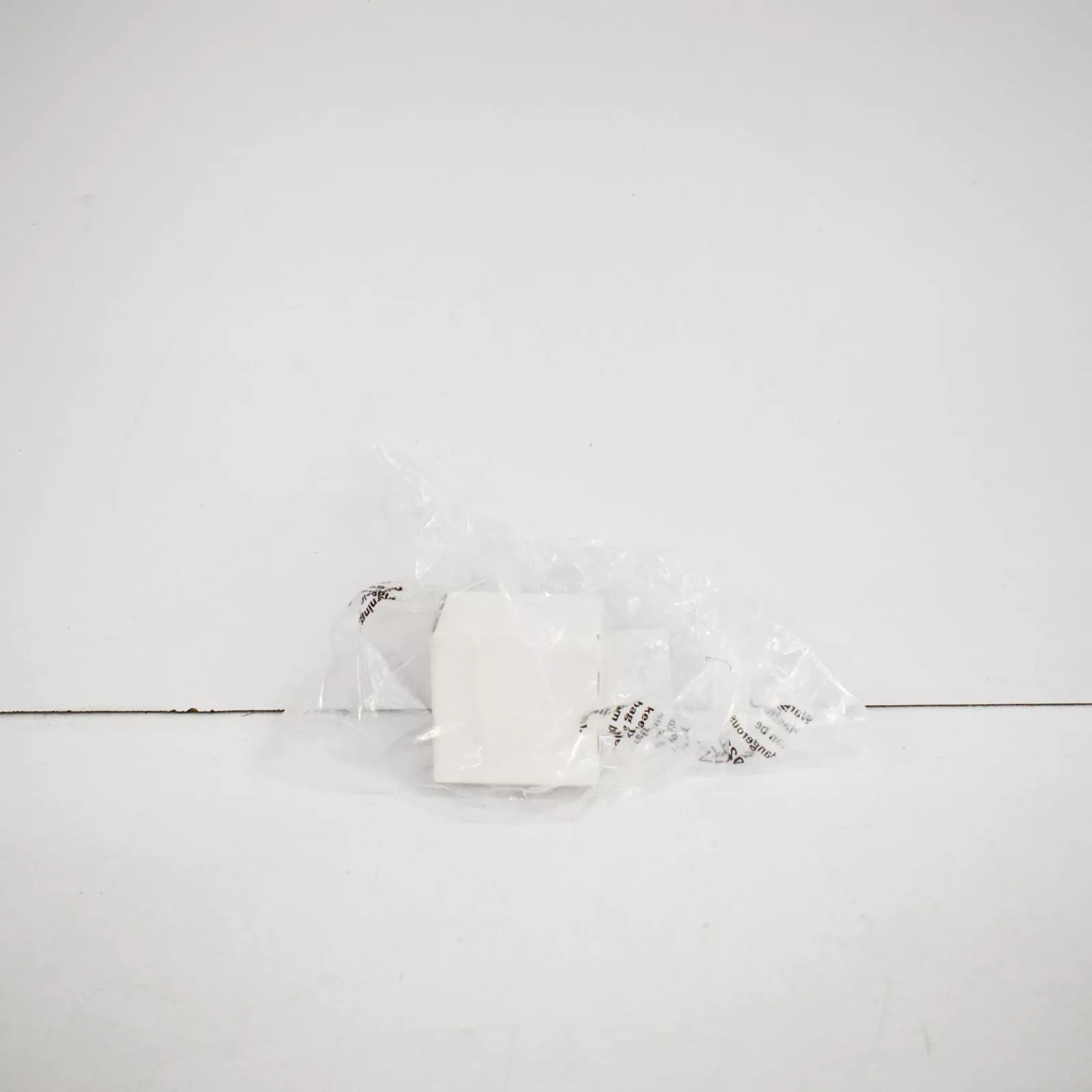 NEW BMW 3 F80 M3 GROMMET 61217853643 7853643 ORIGINAL