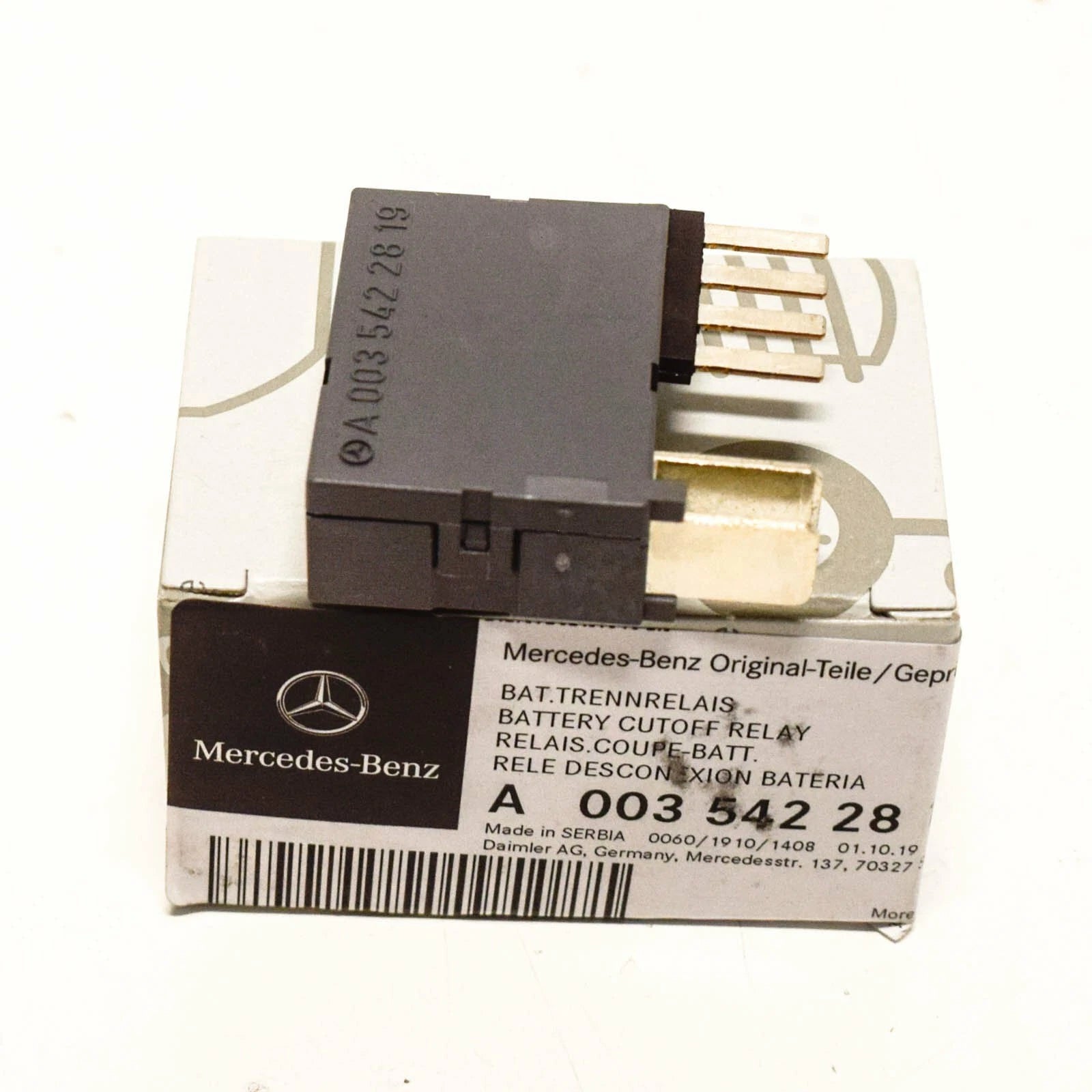 NEW MERCEDES-BENZ GLA X156 BATTERY CUT-OFF RELAY A0035422819 ORIGINAL