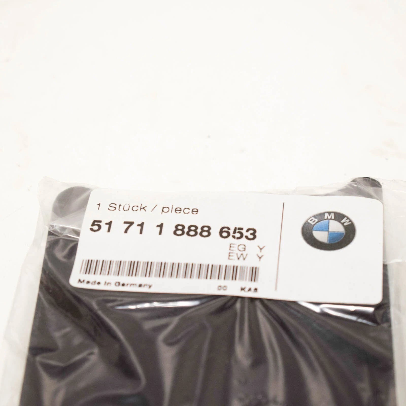 NEW BMW 5 E28 FRONT BUMPER LEFT COVERING 51711888653 1888653 ORIGINAL