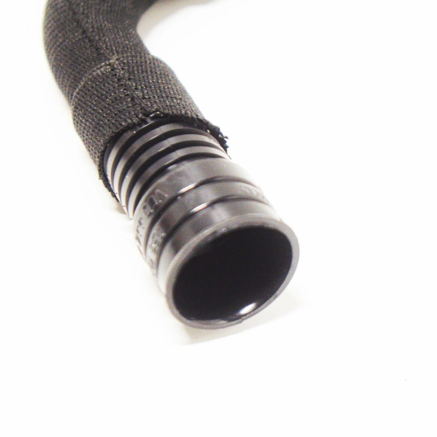 NEW AUDI A3 8P ENGINE CRANKCASE BREATHER VENT HOSE 038103493AC 2011